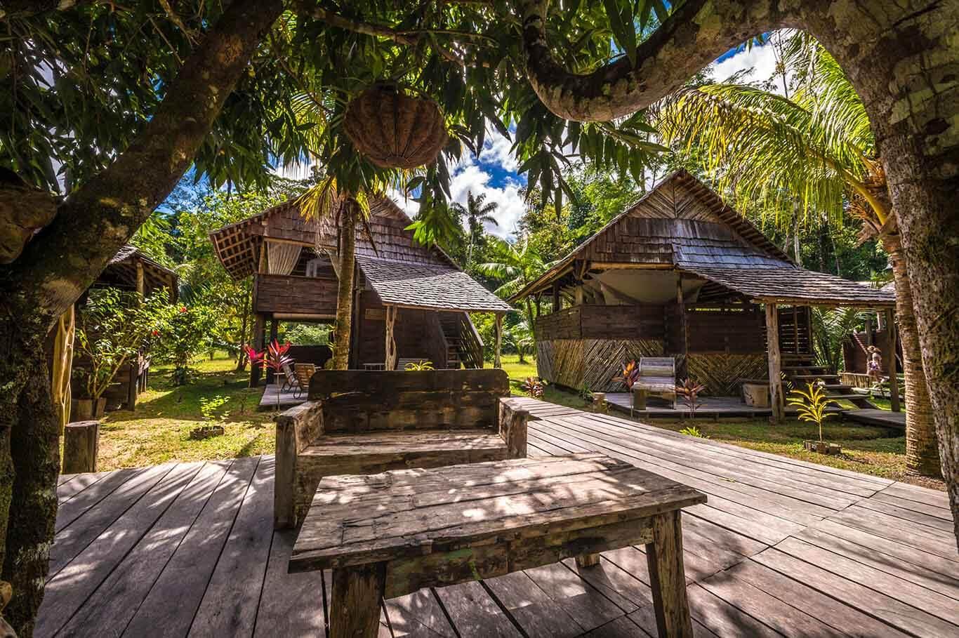 Le Wapa Lodge au milieu de la forêt amazonienne © Aurélien Brusini