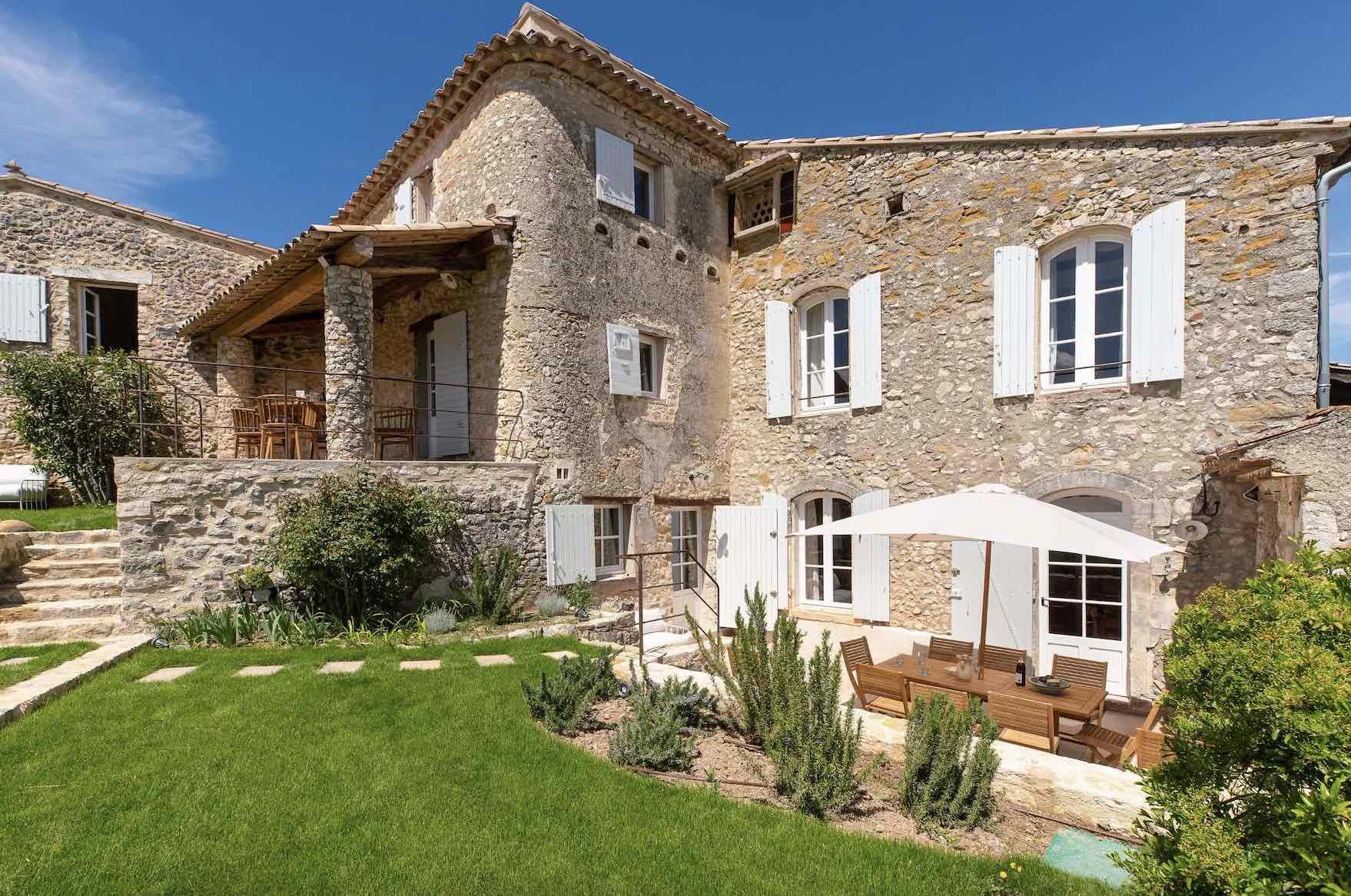 La Madeleine, dans un ancien presbytère, héberge huit à dix personnes © Les Hameaux des Davids