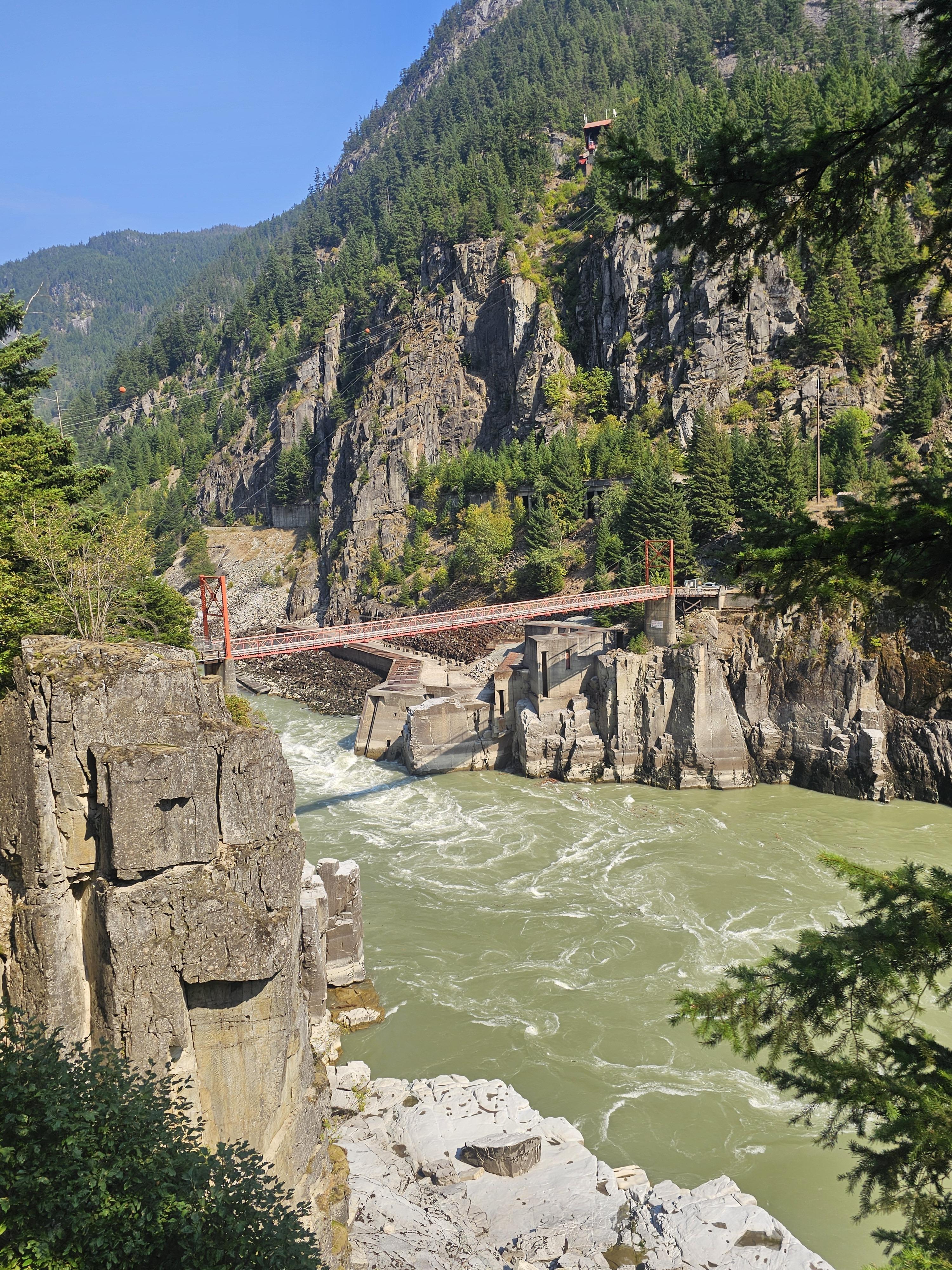 Le train franchit la Hells Gate
