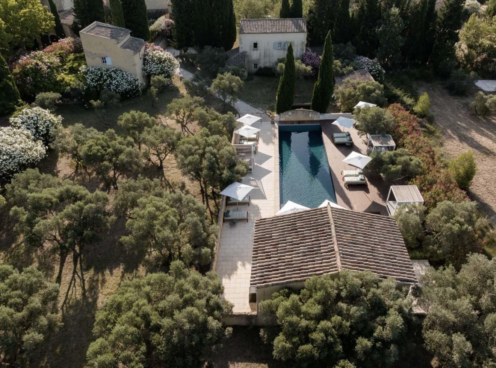 Dans les Alpilles, Les Petites Maisons du Hameau de Baux sont l’une des meilleures adresses hôtel-spa © Les Petites Maisons - Hameau des Baux