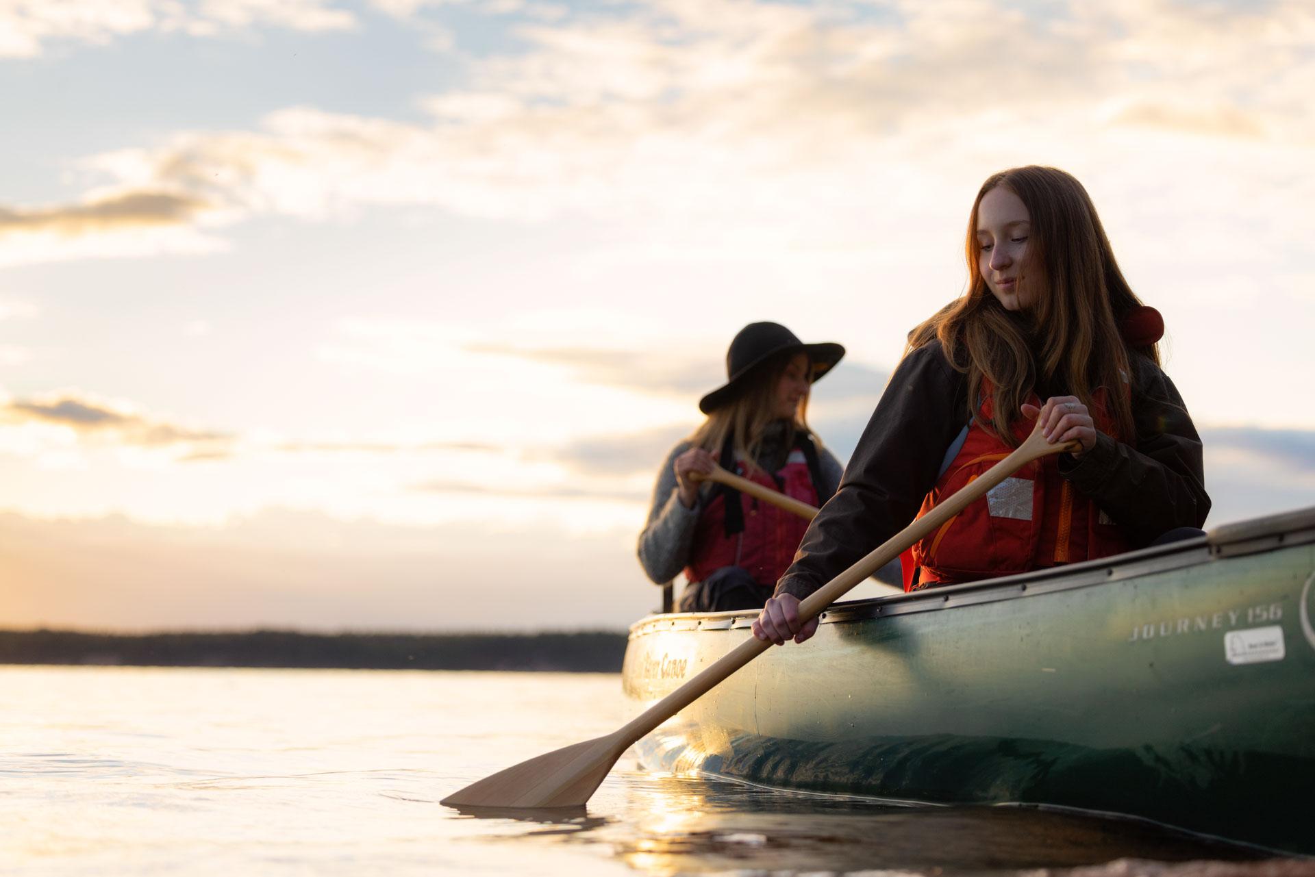 Kayak sur les lacs de la municipalité de Posio © Harri Tarvainen