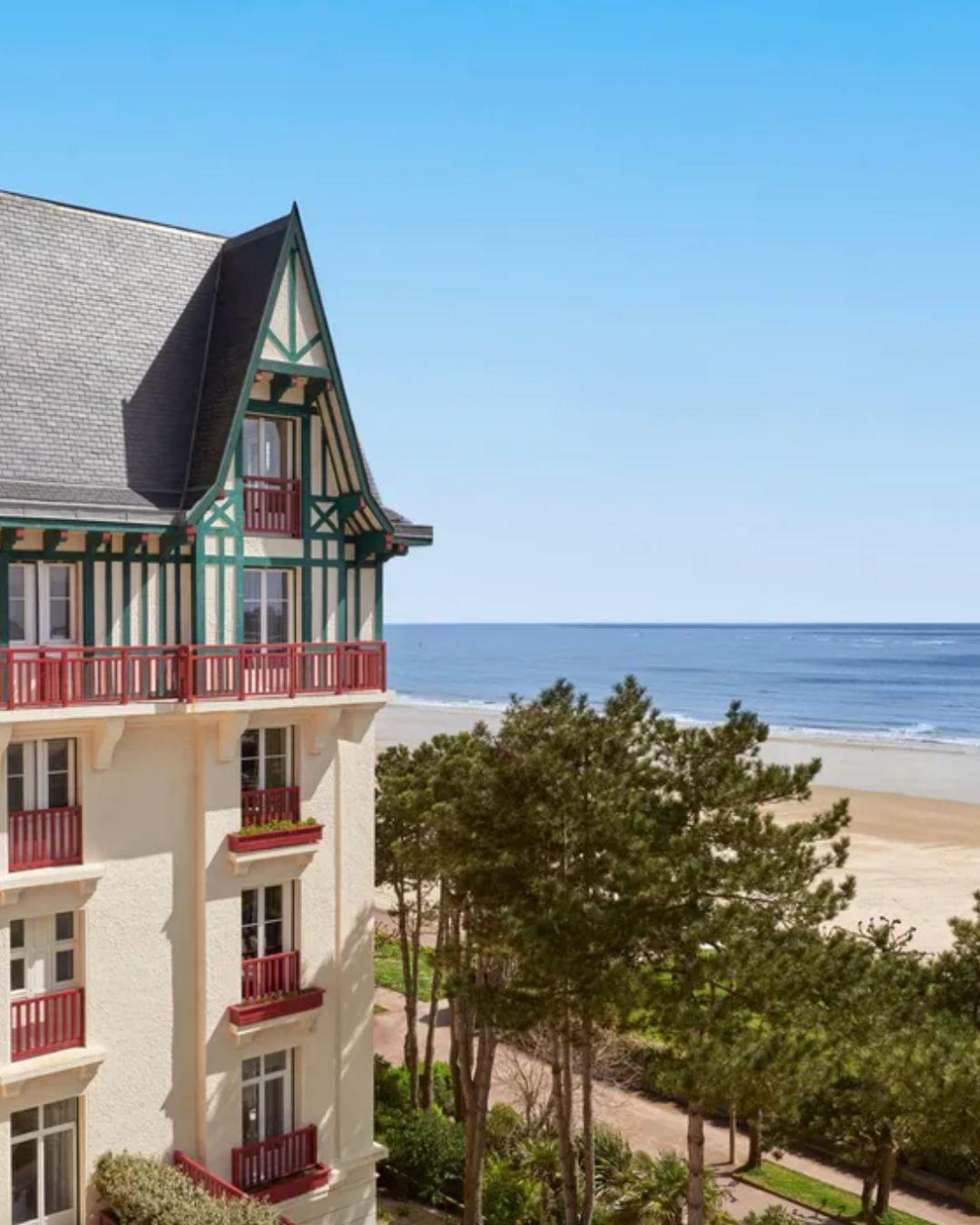 Icône balnéaire et figure de proue de la longévité en France © Hôtel Barrière Hermitage La Baule