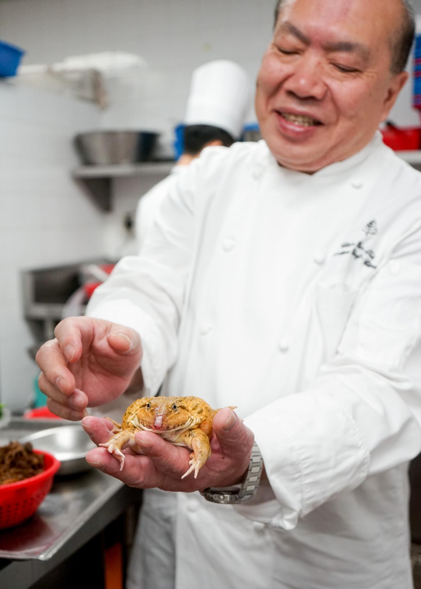 « Chef Tak » dans les cuisines de Lung King Heen © MB / YONDER.fr