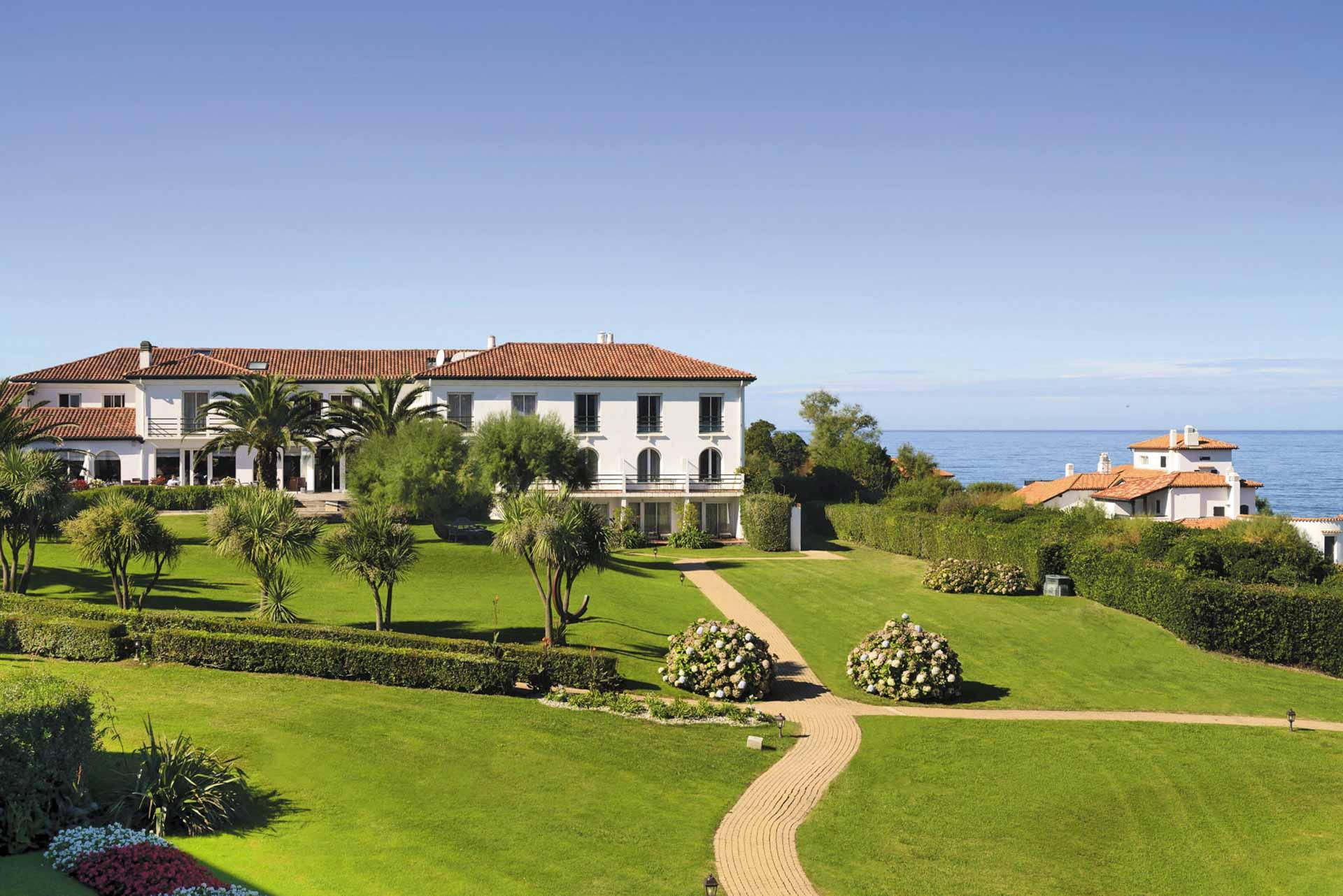 Découvrez la déco authentique et naturelle de cette magnifique maison de  Biarritz à la déco bord de mer !