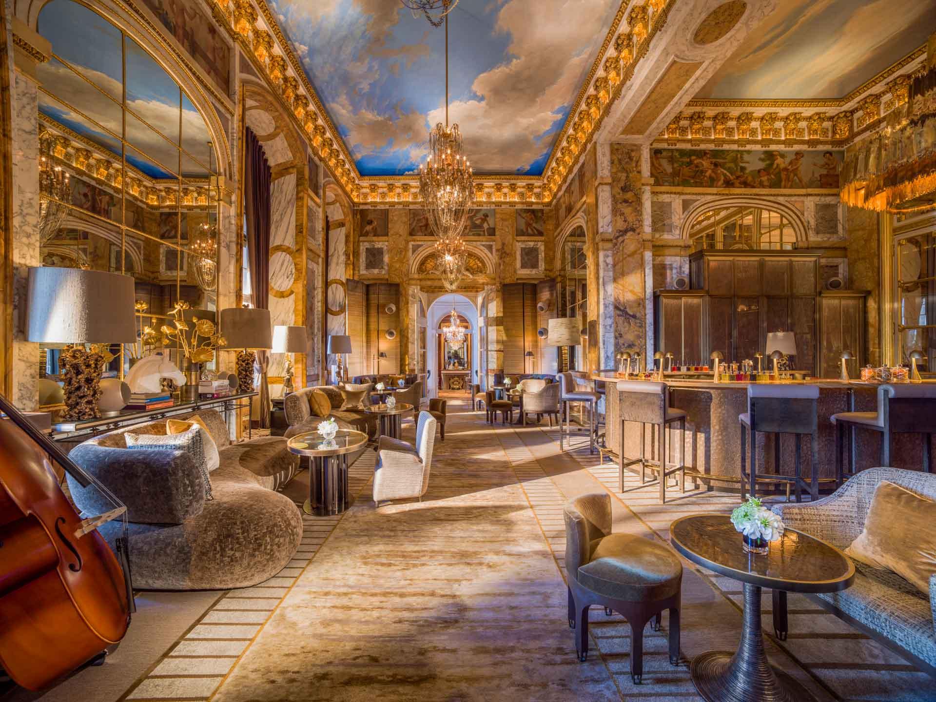 Le Bar des Ambassadeurs © Adrian Houston, Rosewood Hotels