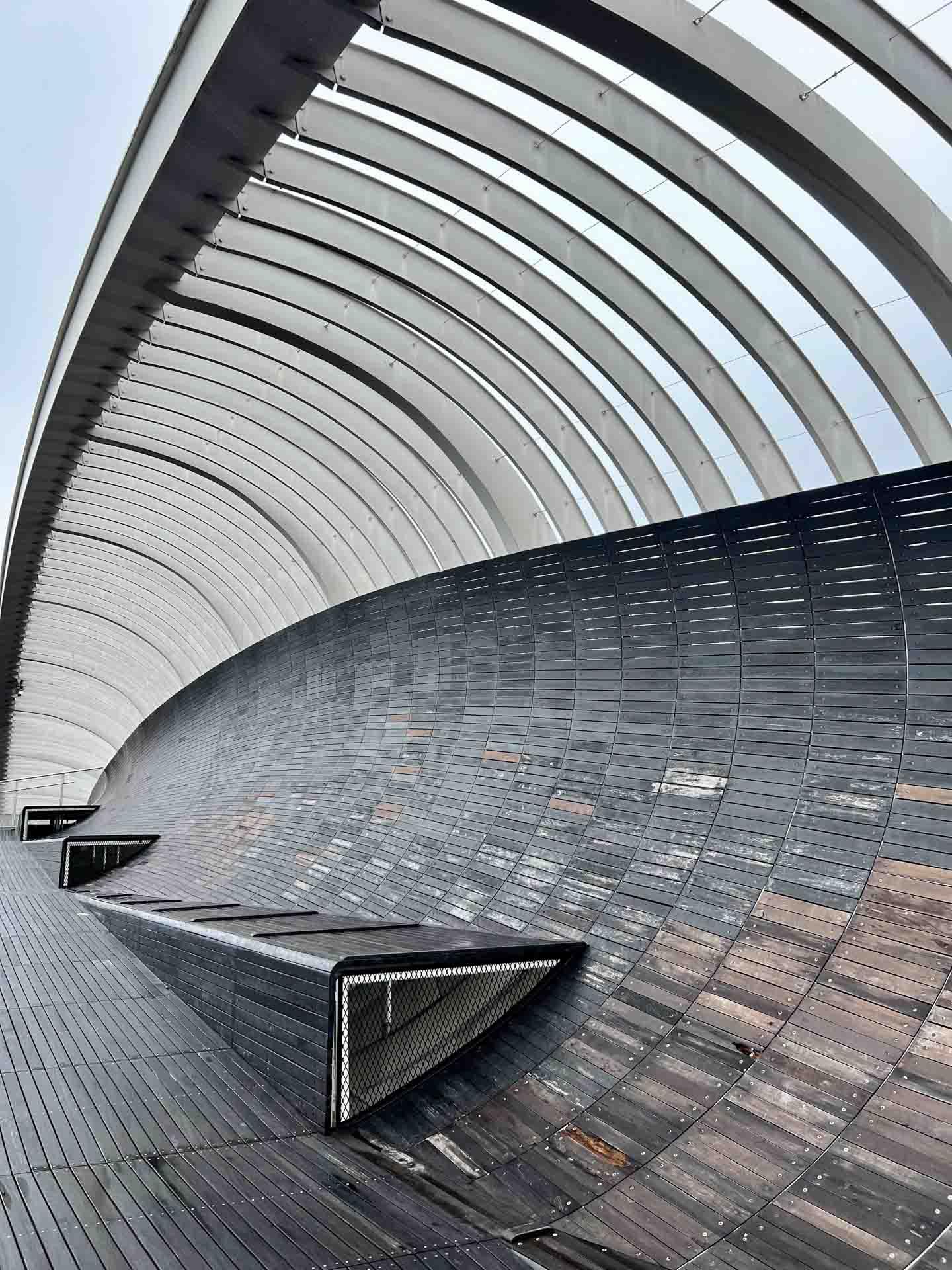 Henderson Waves, célèbre pont ondulé de bois et d’acier, reliant le parc de Mount Faber à Telok Blangah Hill | © YONDER Pierre Gautrand