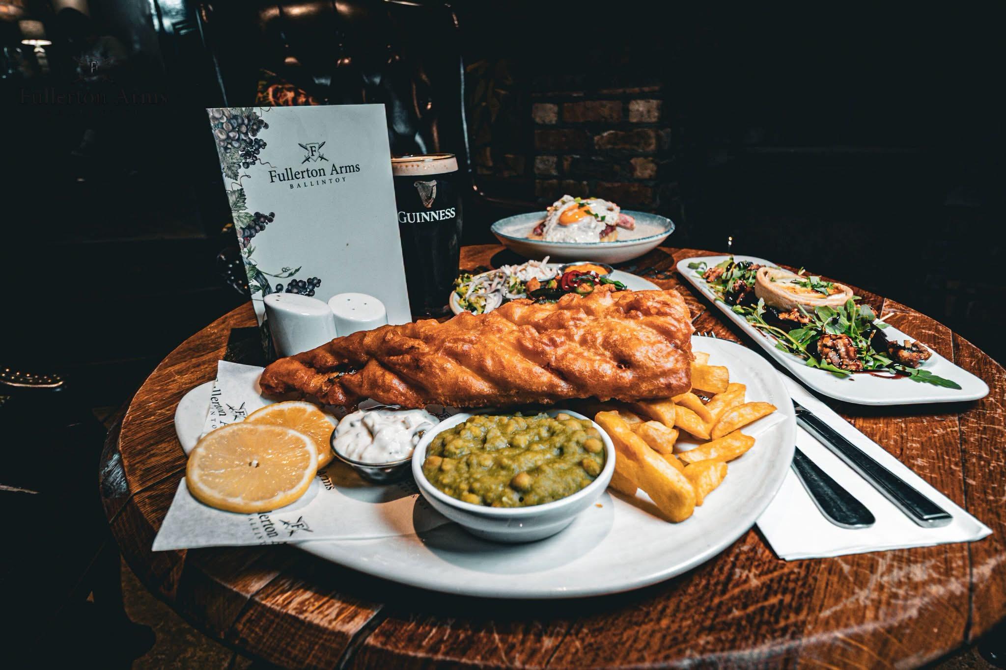 Fullerton Arms © DR