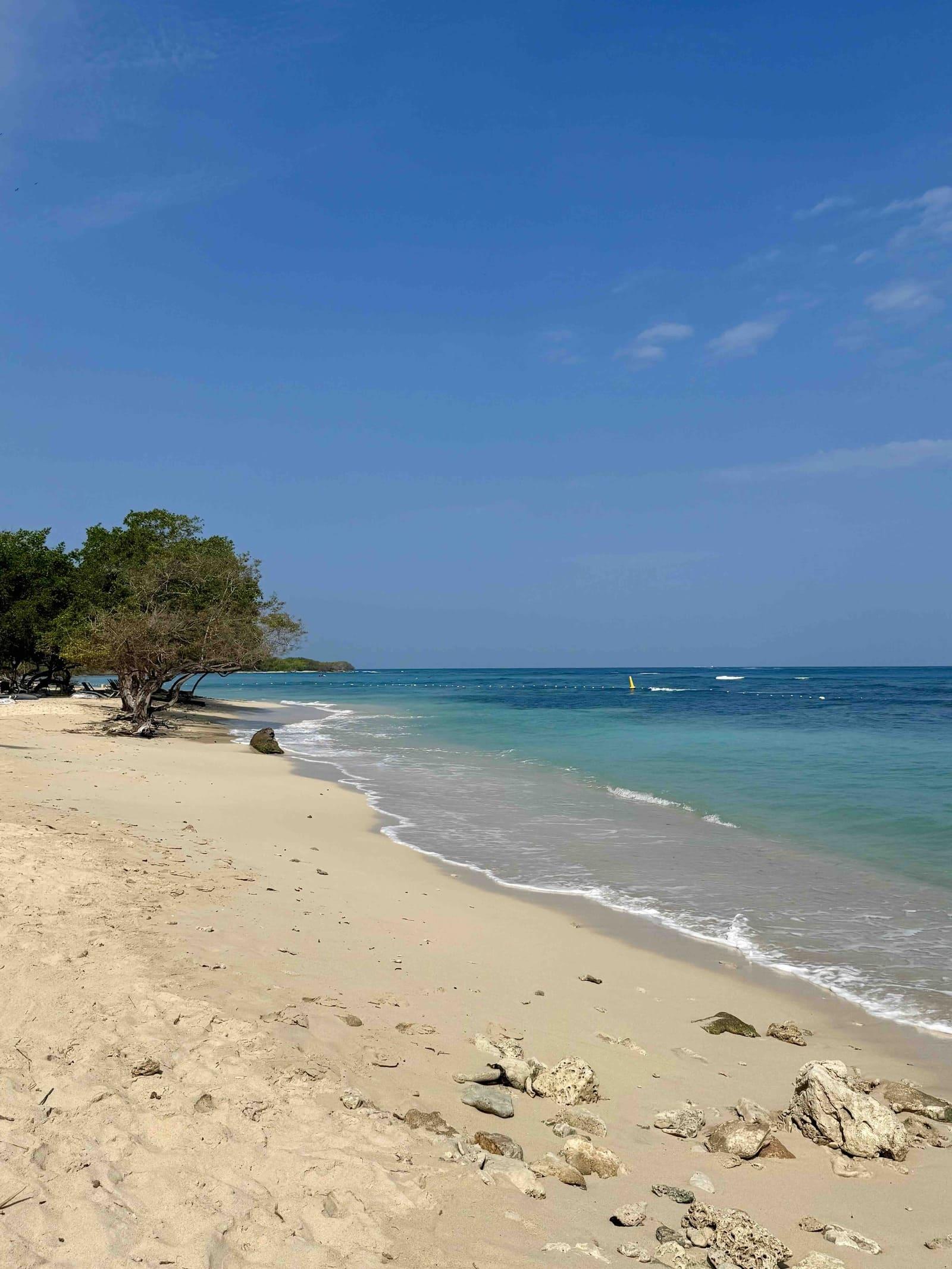 La plage quasi déserte du Sofitel Baru © Emmanuel Laveran