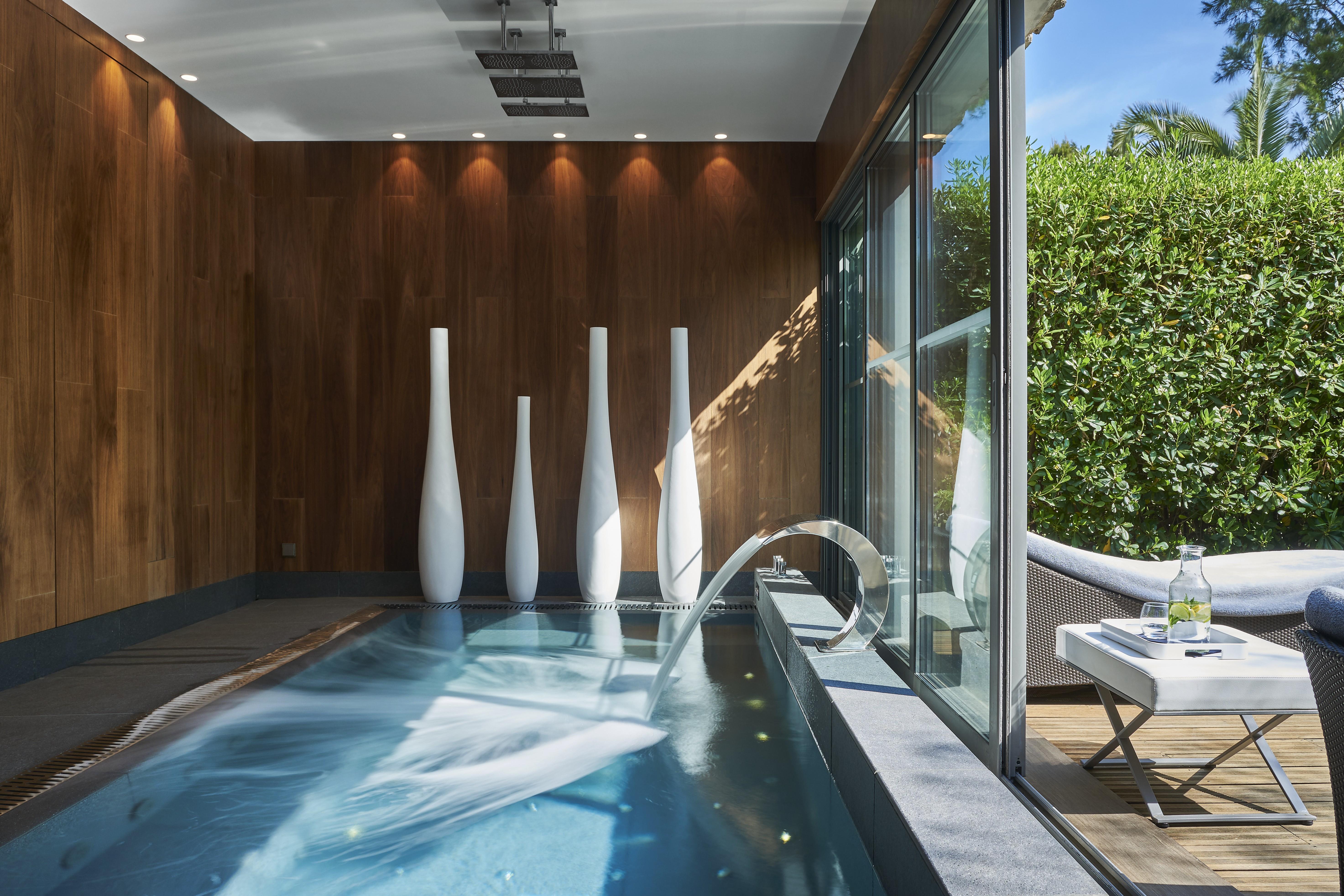 Le Jacuzzi © Hôtel de Sezz