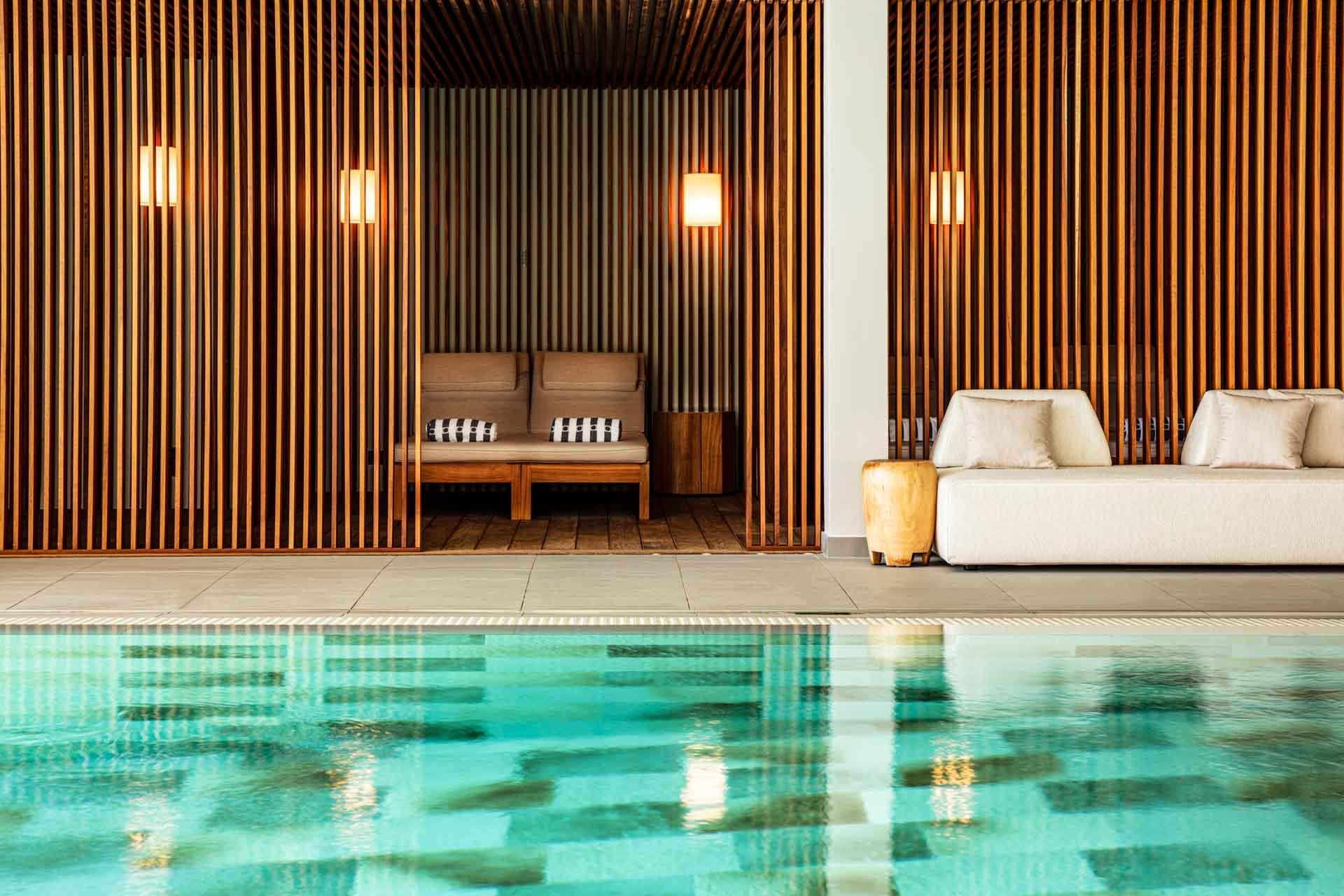 Jiva Hill Resort — Piscine intérieure © Lenaka