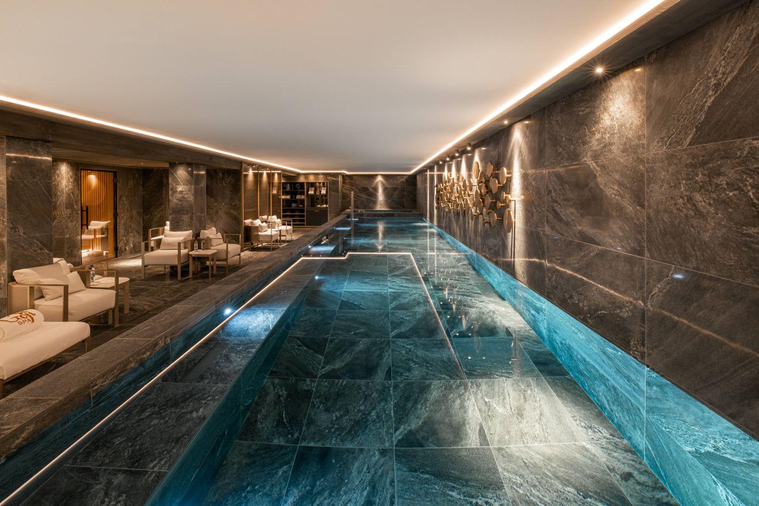  Le spa de l’hôtel dans les Alpes françaises © K2 Chogori
