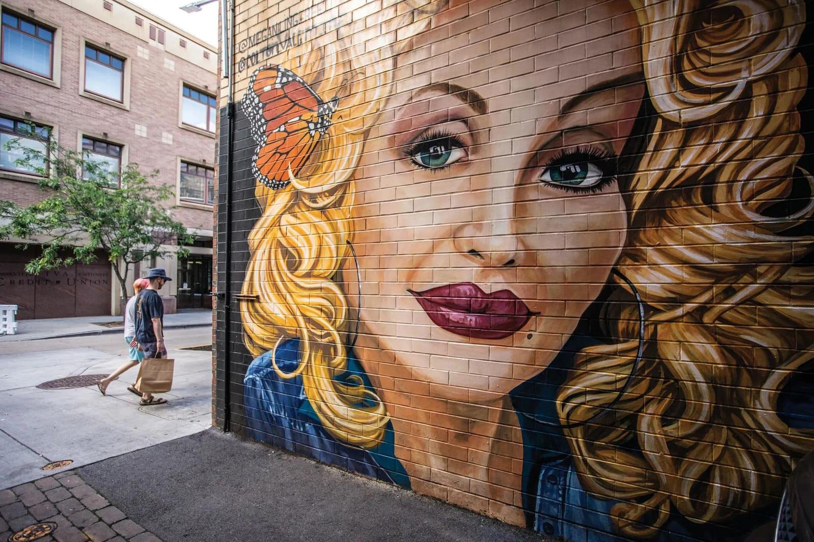  Knoxville - Dolly mural © DR