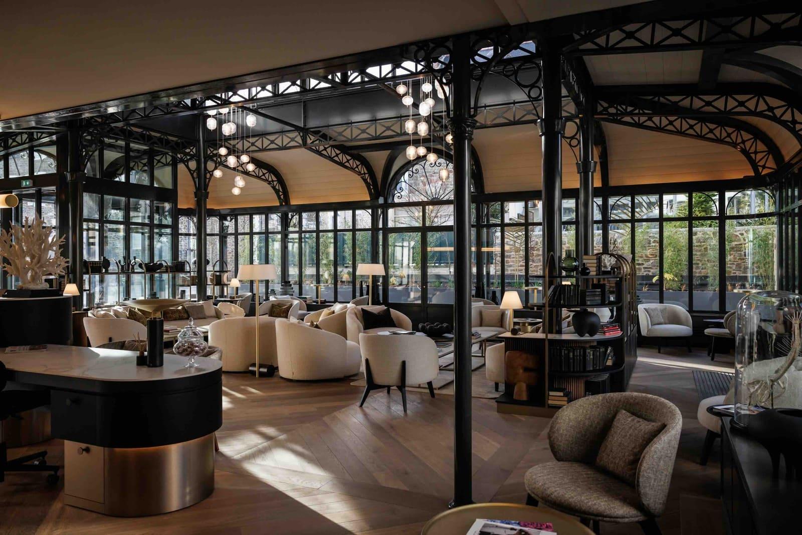 Le lobby de l’hôtel 3 étoiles © Christophe le Potier 