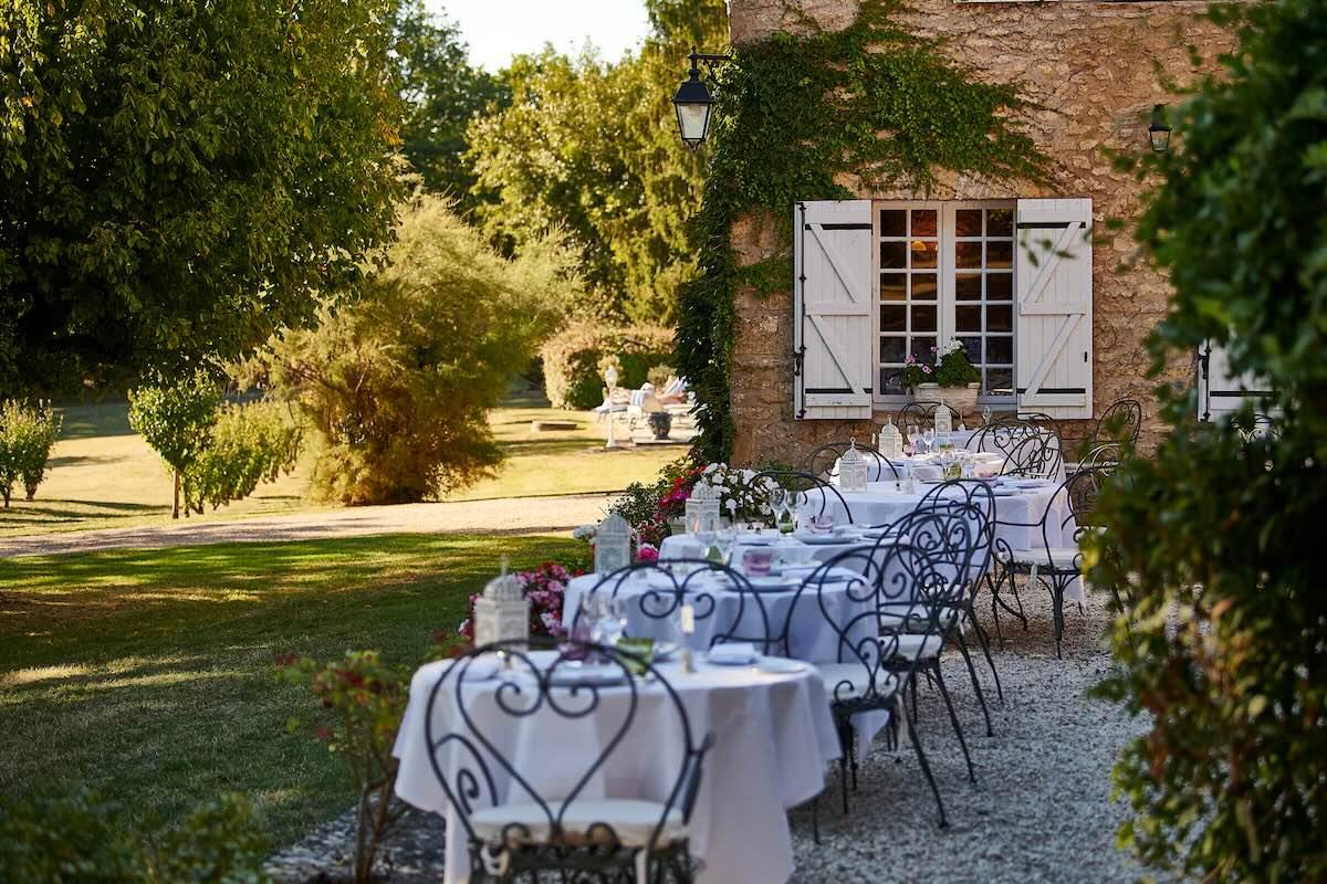 La Métairie et sa terrasse romantique dans le Périgord