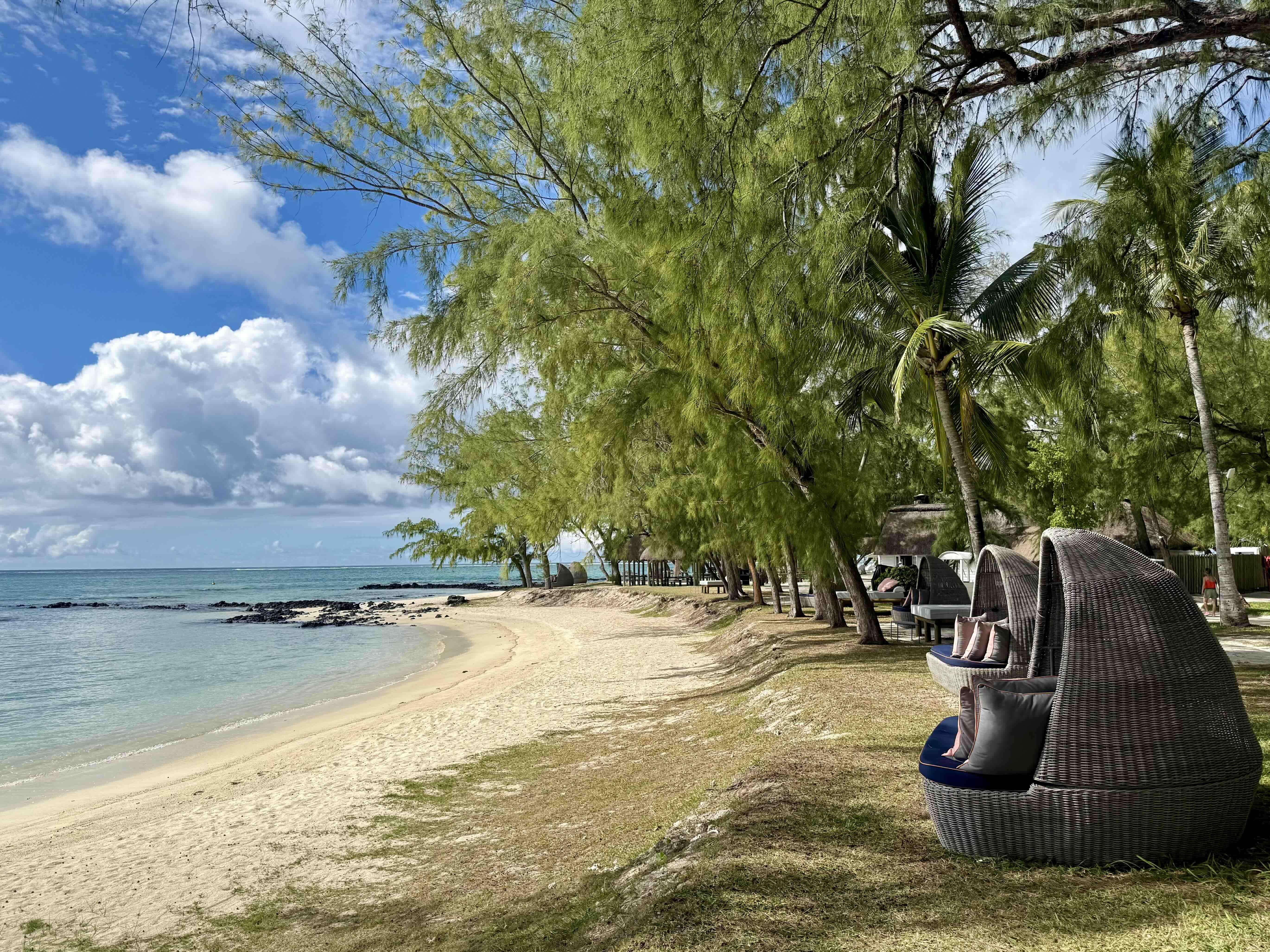 La plage très privée du Shangri-La le Touessrok sur l’îlot Mangénie à Maurice