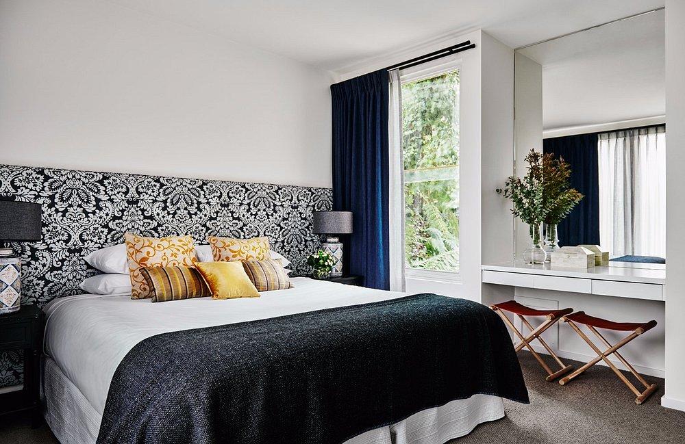 Waterfront Suite © Lake House Hotel