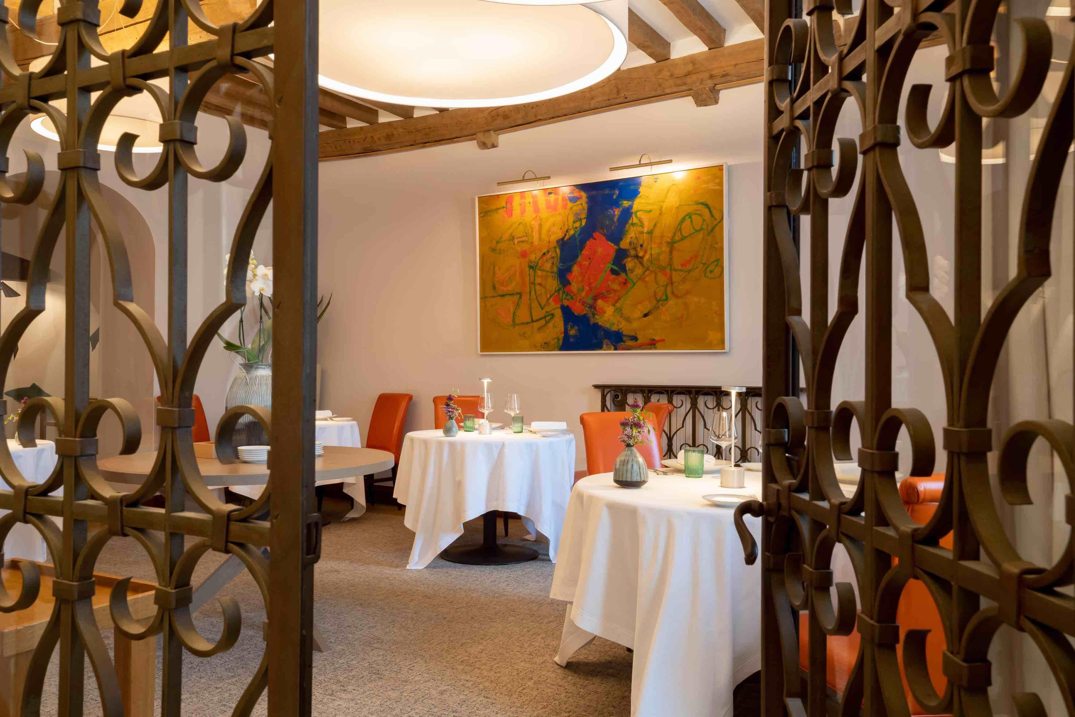 La salle de la Maison Lameloise, une des meilleures tables de Bourgogne © DR