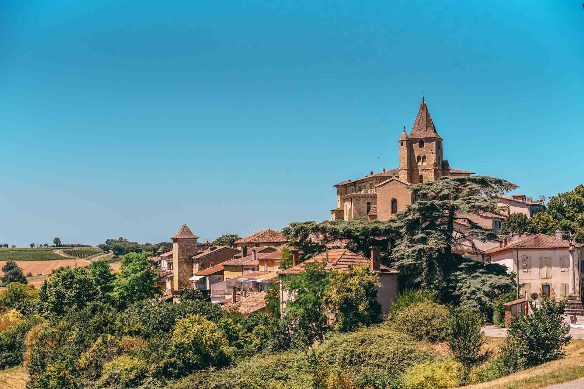 Village de Lavardens en été ©  L’instant C - OT Grand Auch Cœur de Gascogne