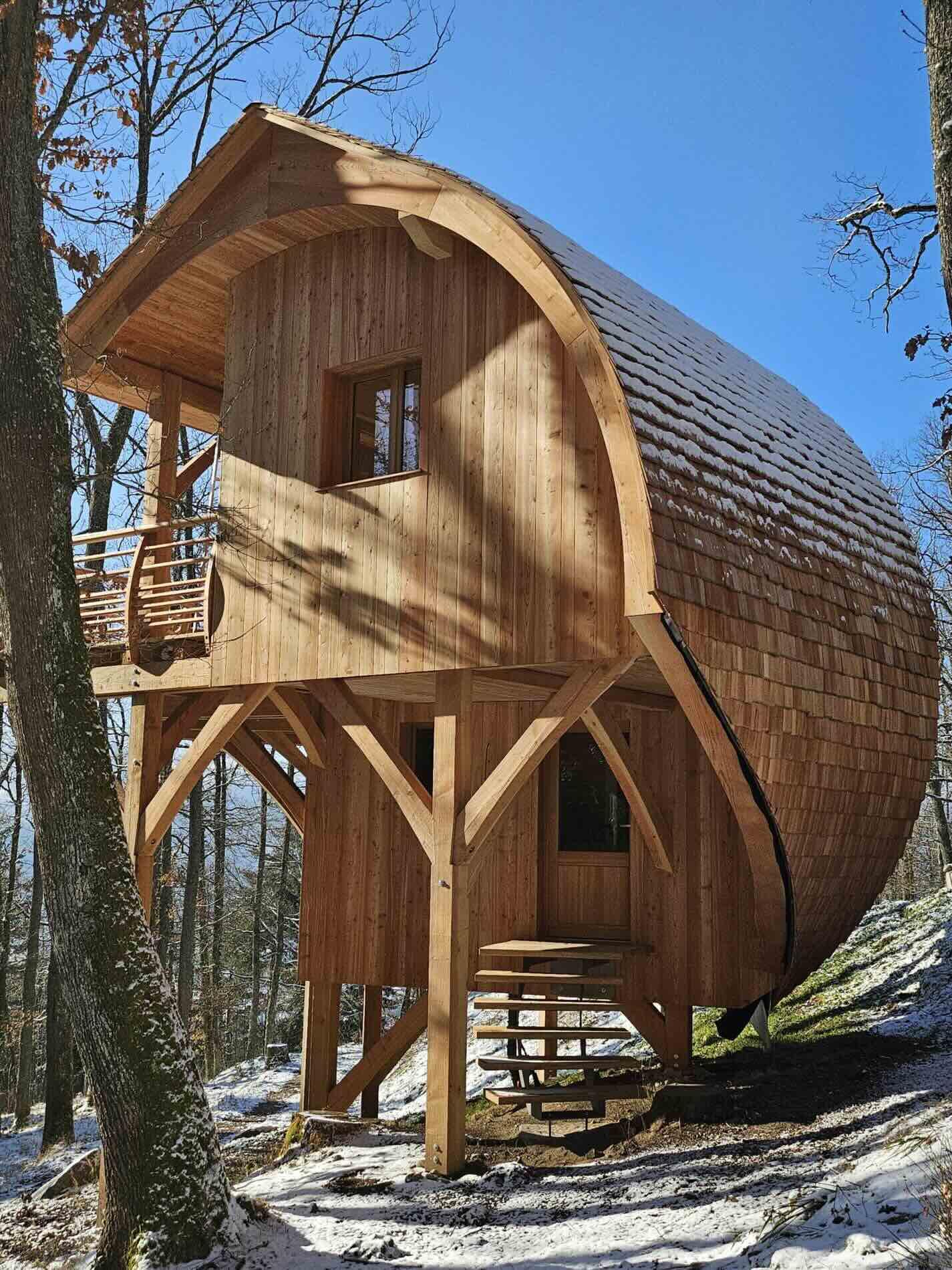 La cabane neige pour un week-end dans la nature © The Originals Collection