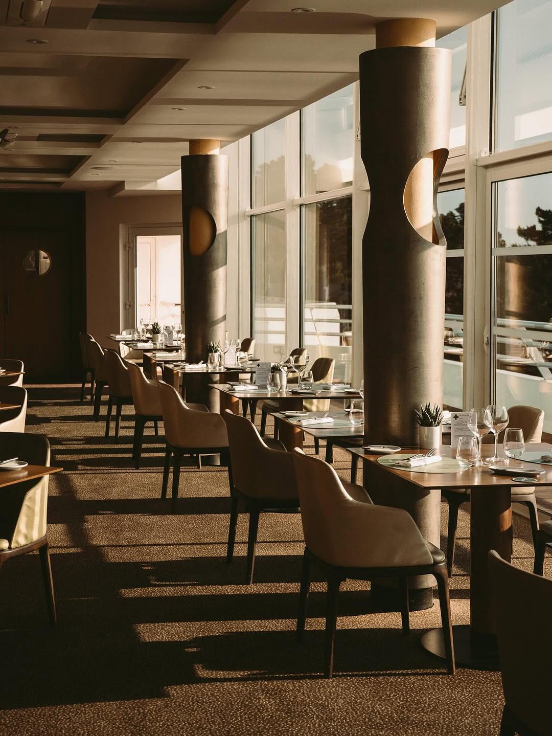 Le Miramar © DouzemarsStudio