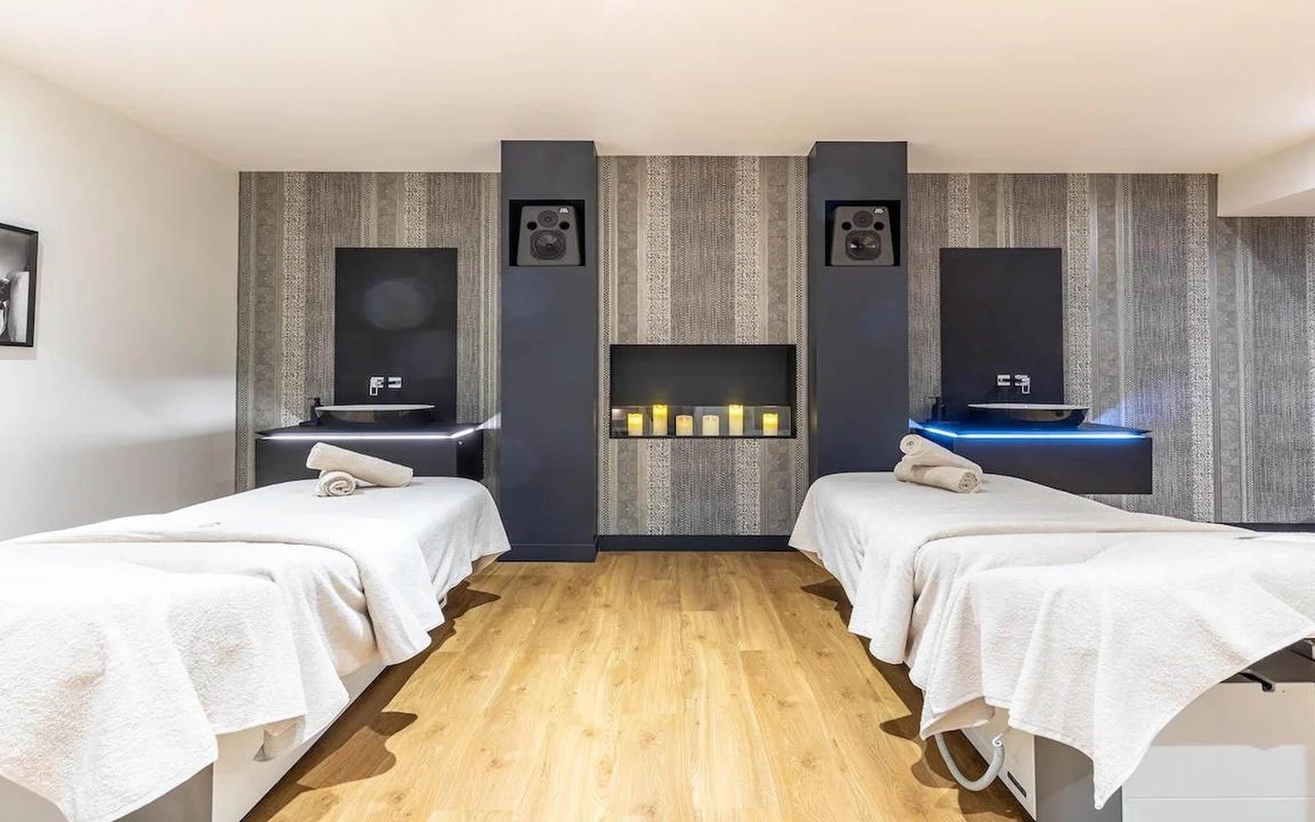  Un massage haute couture au Prieuré des Sources à Paris © DR