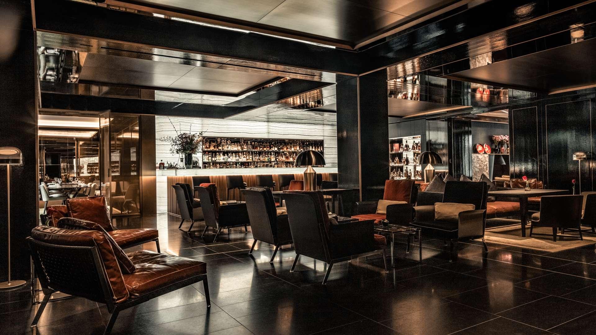 Le bar de l’hôtel Bvlgari © jcr