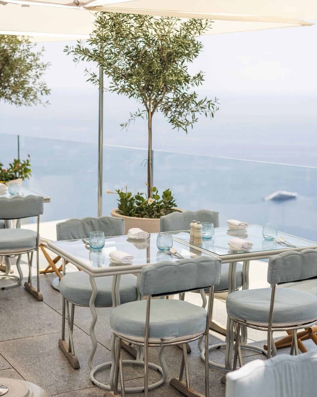 Le restaurant Riviera © themaybourneriviera