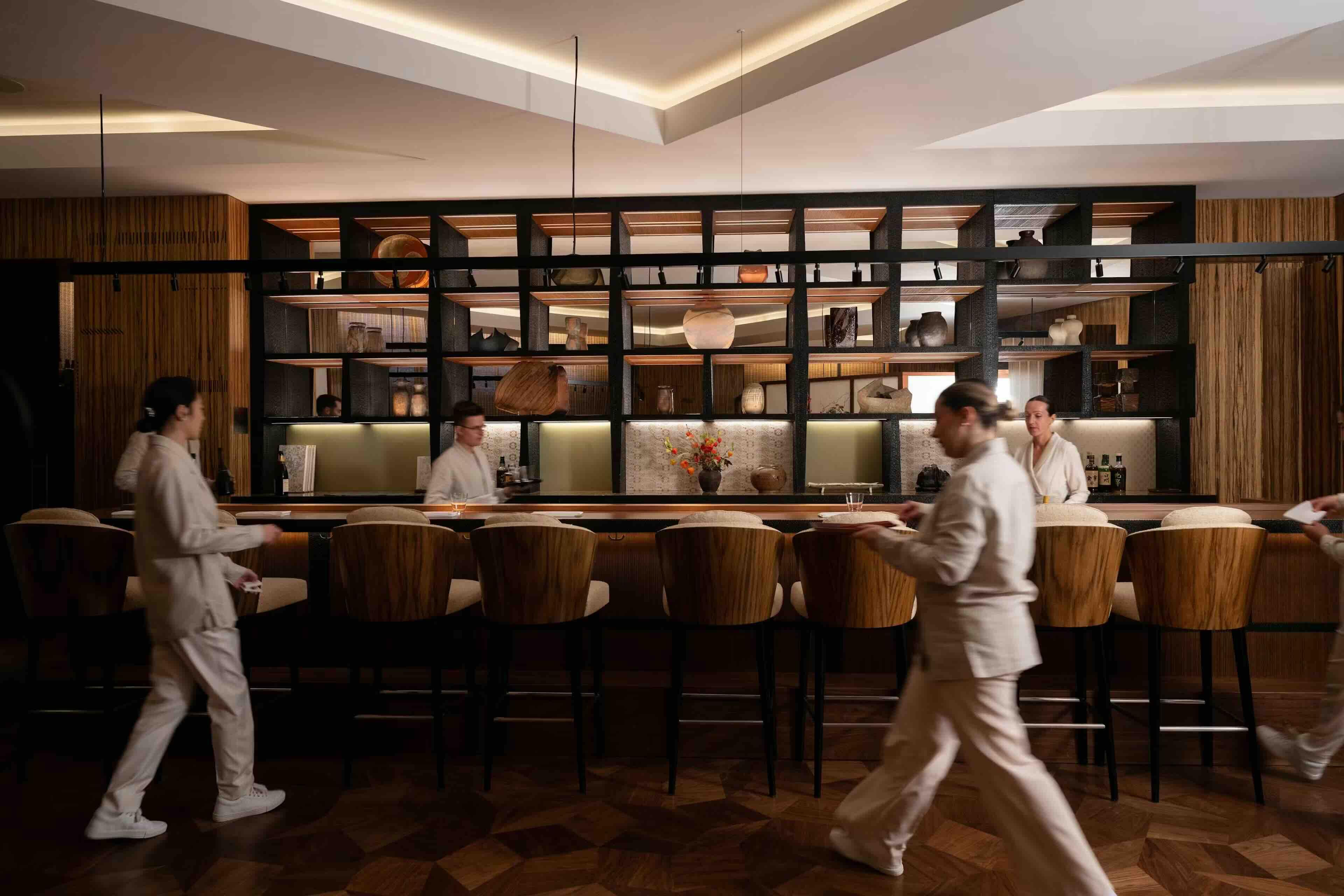 Le restaurant de sushis Hakuba à l’hôtel Le Cheval Blanc de Paris © Caroline Dutrey