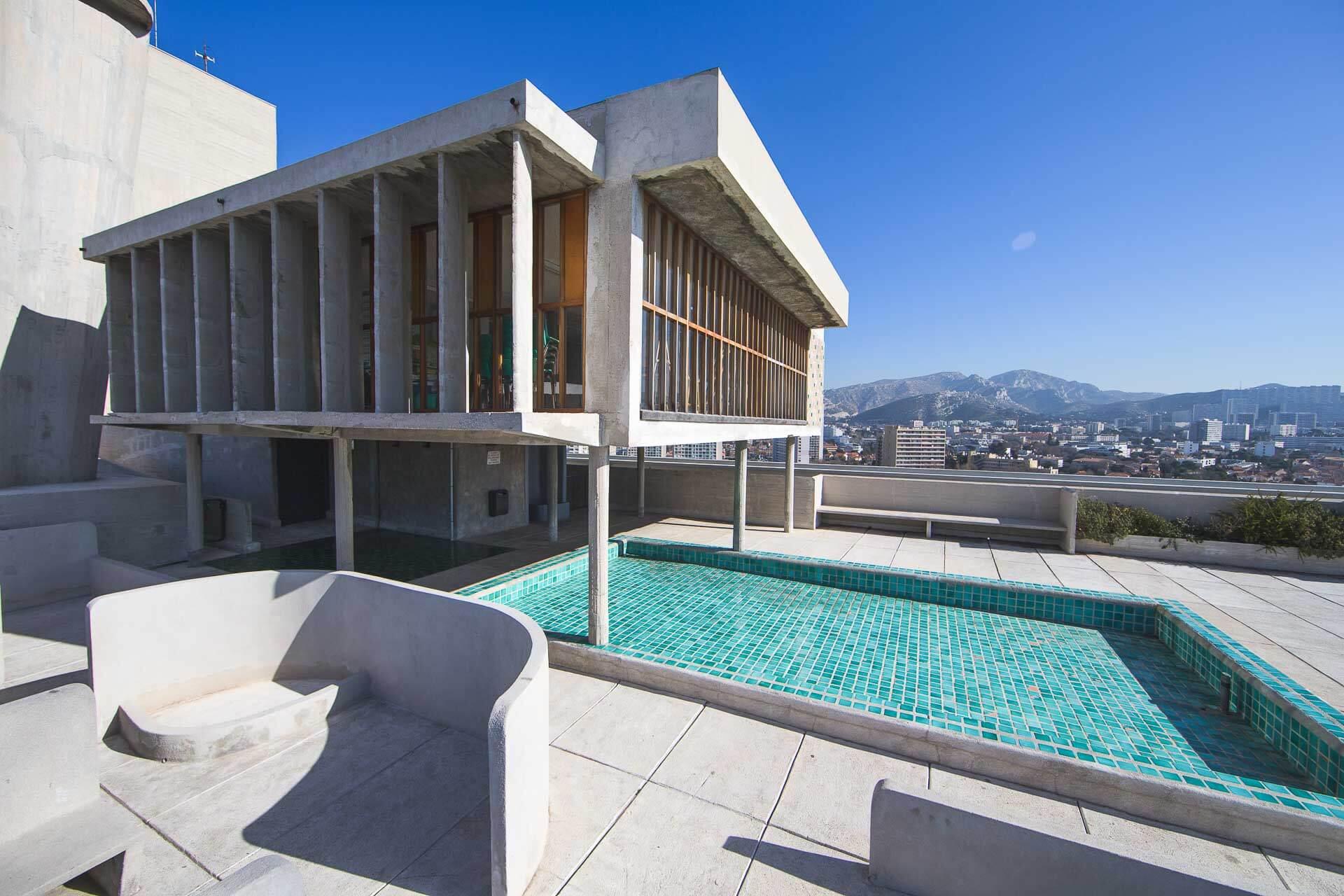 La piscine de l’hôtel Le Corbusier © DR