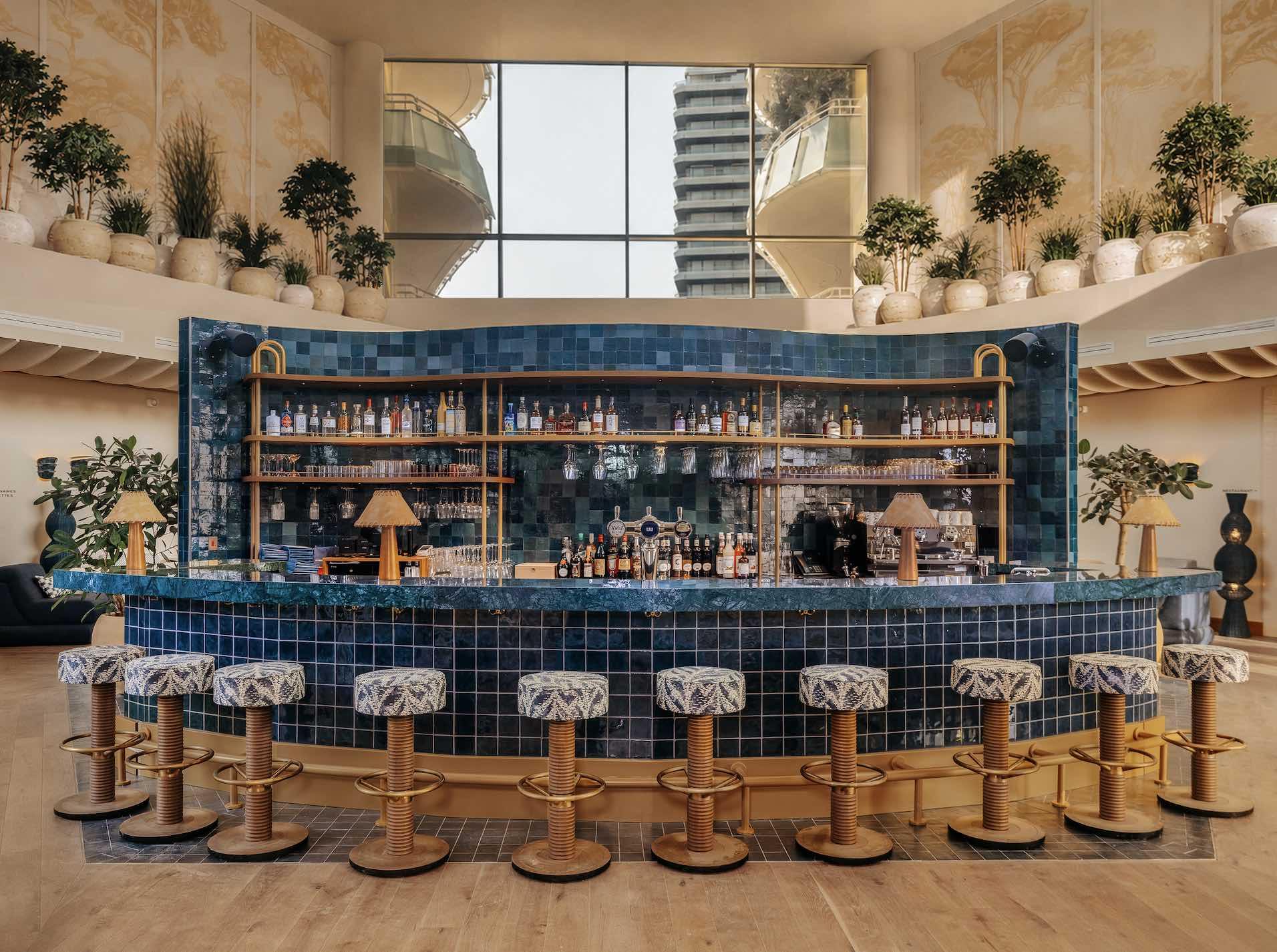 Le Bar des Cimes Bleues © Nicolas Anestson 