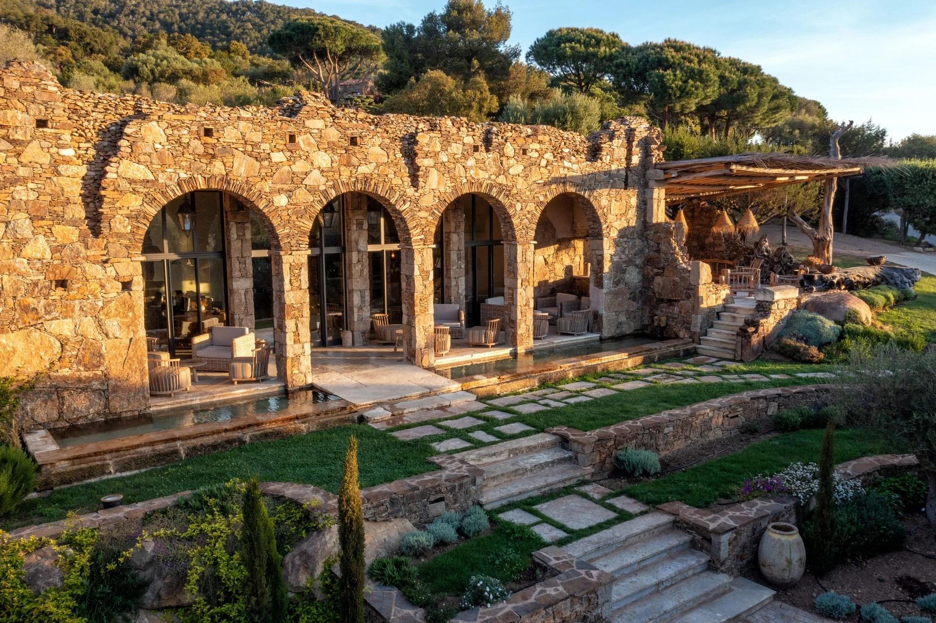 Un hôtel d’exception, membre du Club Yonder, Les Oliviers de Palombaggia © Stef Bravin