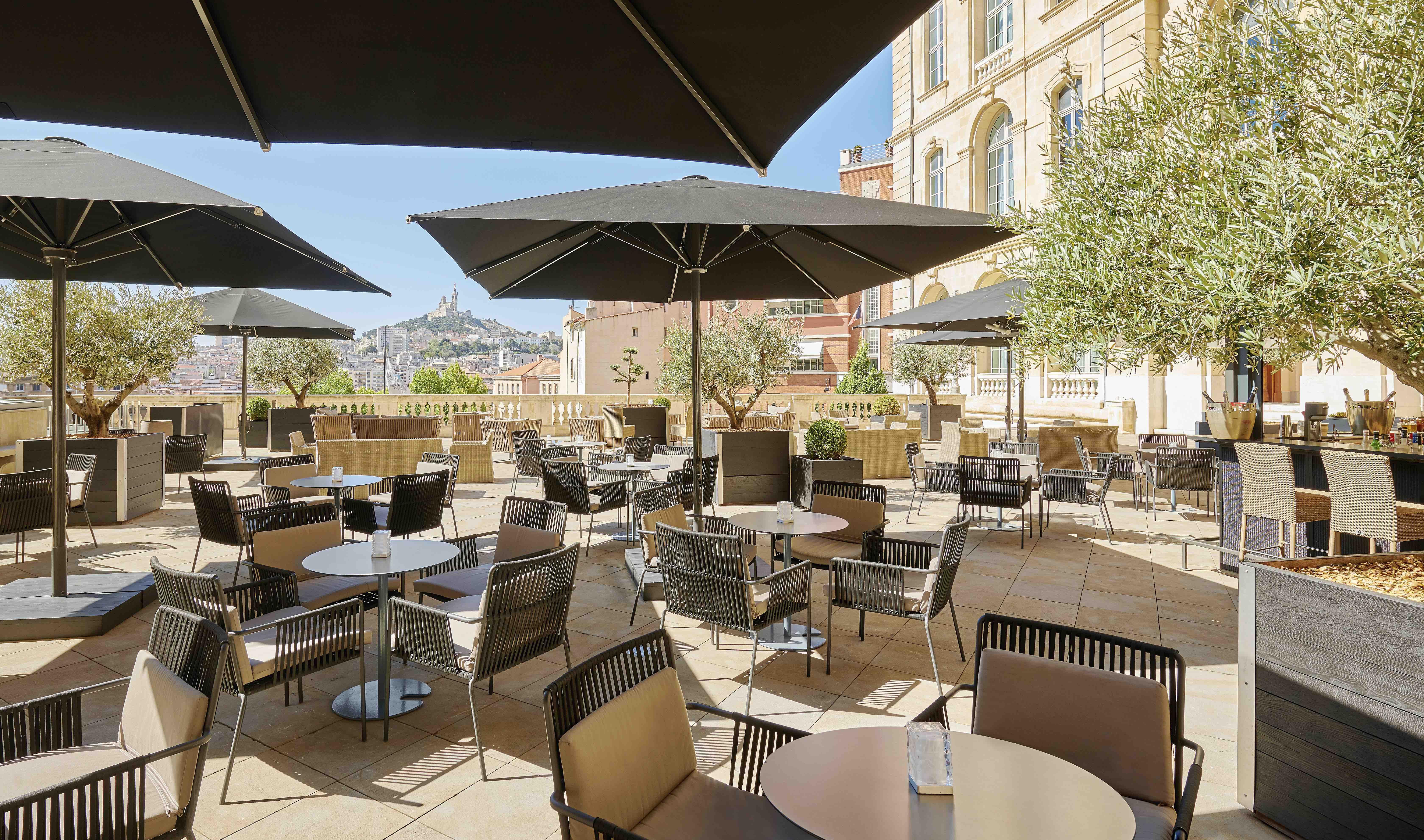 La terrasse de l’InterContinental Marseille - Hotel Dieu © DR