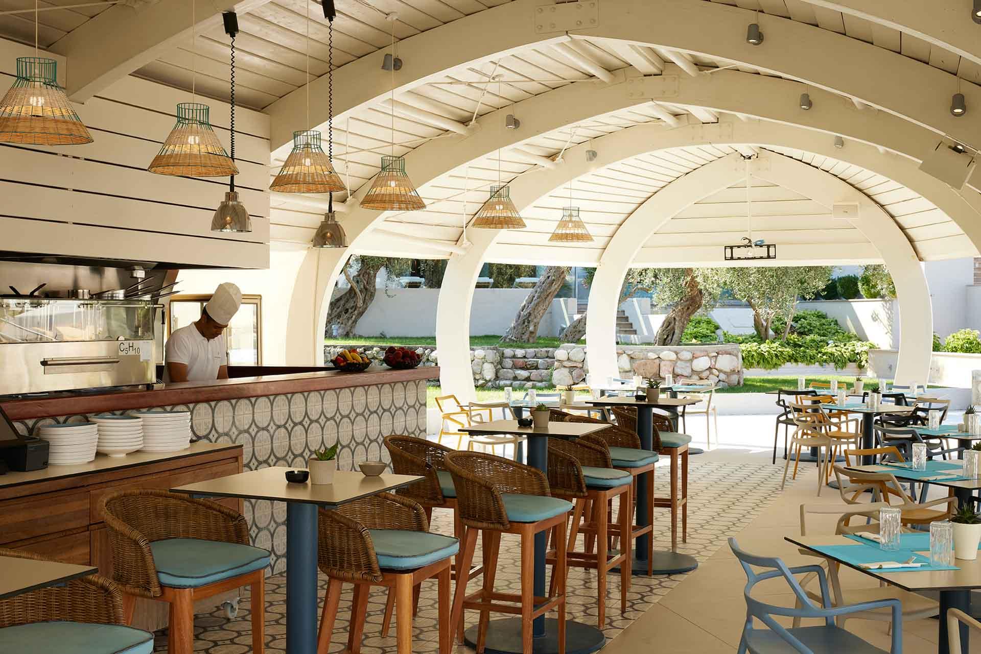 Maestral Resort & Casino