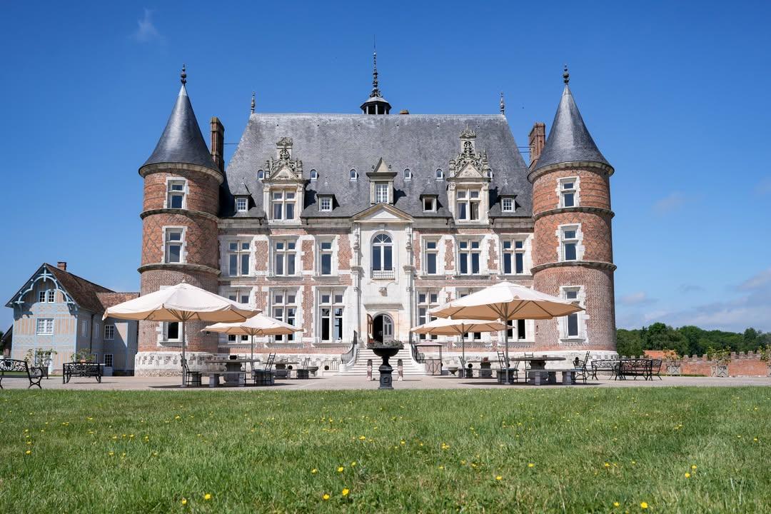 Le Château de Tilly en Normandie © chateaudetilly