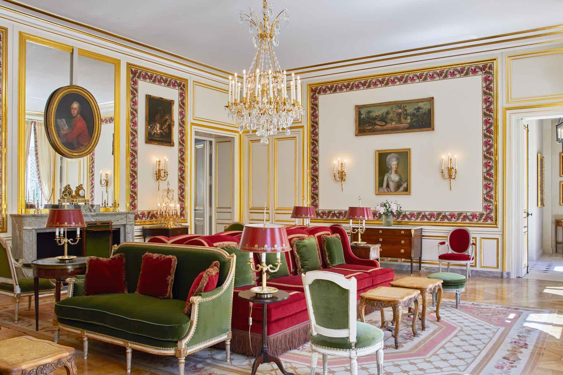Le Salon d’Audience à l’hôtel Airelles Château de Versailles, Le Grand Contrôle © Renée Kemps
