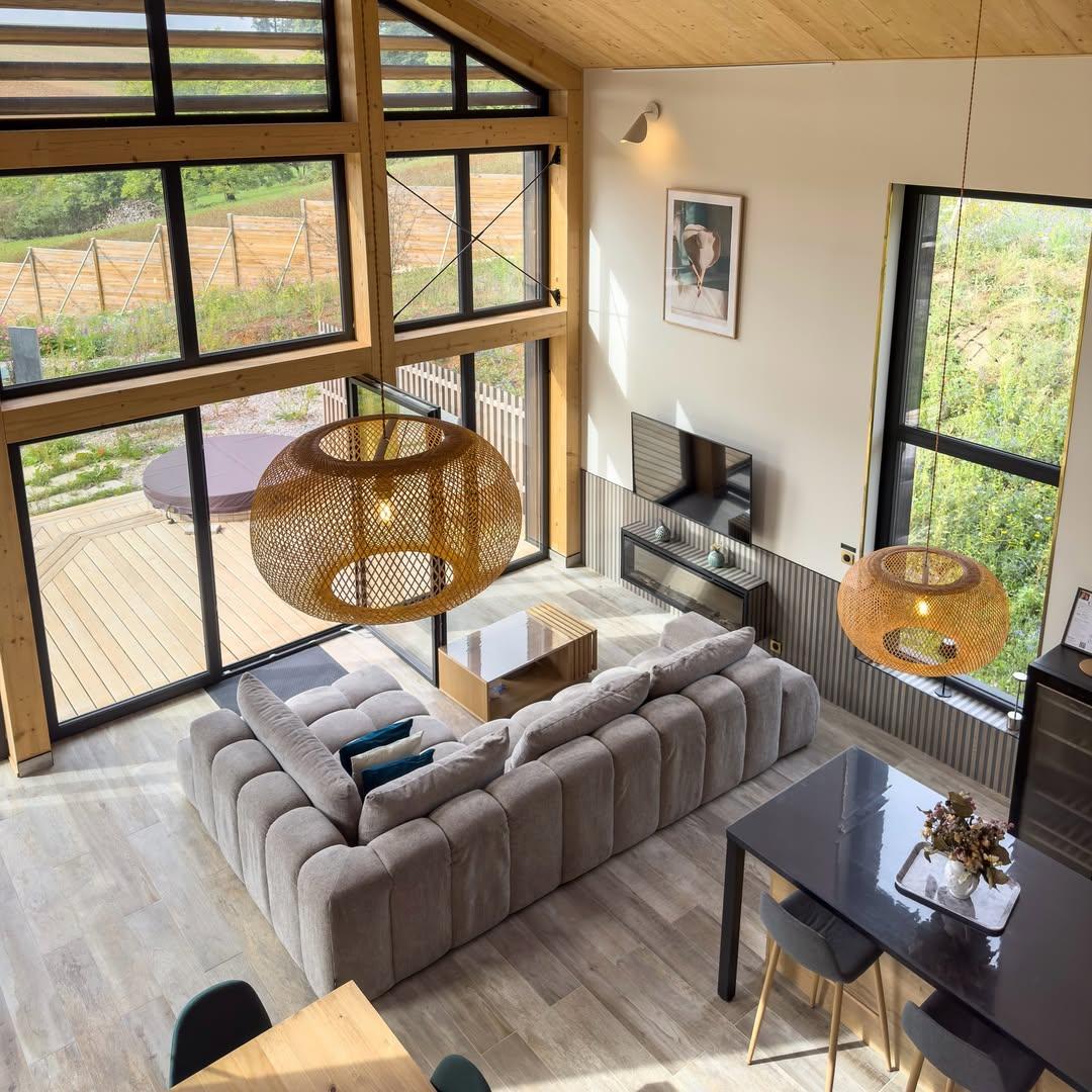 Le domaine écologique de luxe © Ostara Ecolodge  Le domaine écologique de luxe © Ostara Ecolodge