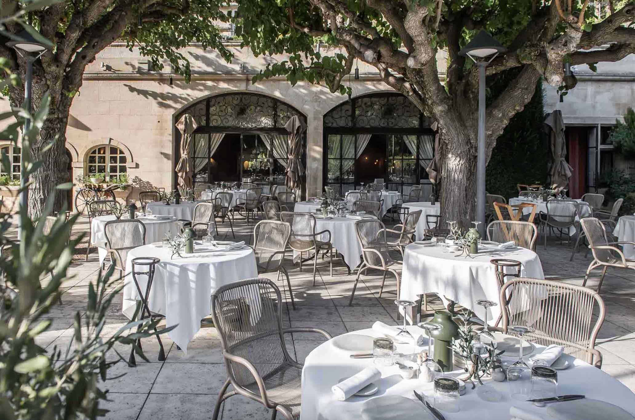 Partir en septembre dans les Alpilles et dîner à L’Oustau de Baumanière © Virginie Ovessian Photographe