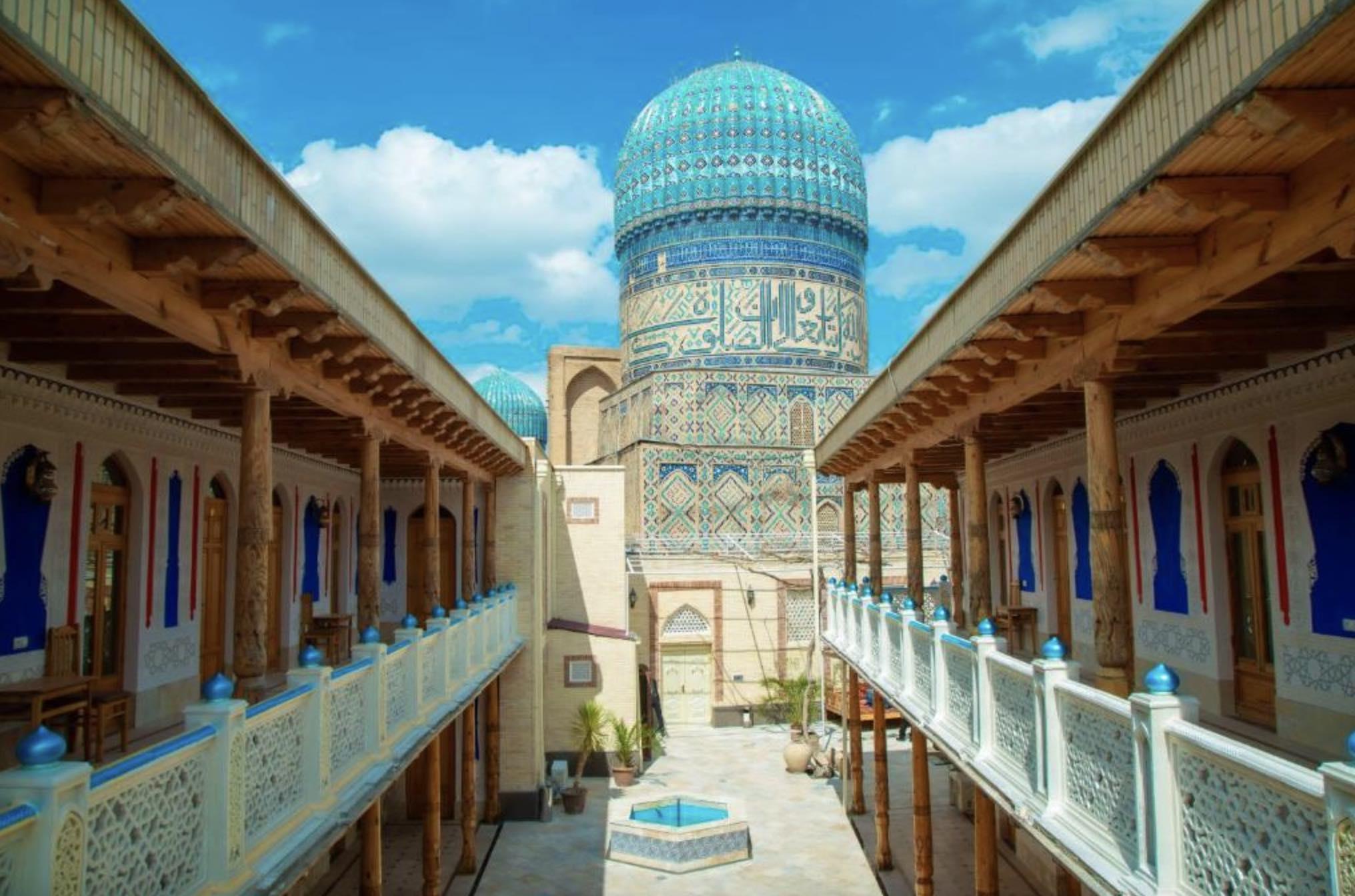 L’hôtel juste en face de la célèbre mosquée Bibi-Khanum © Bibikhanum Hotel