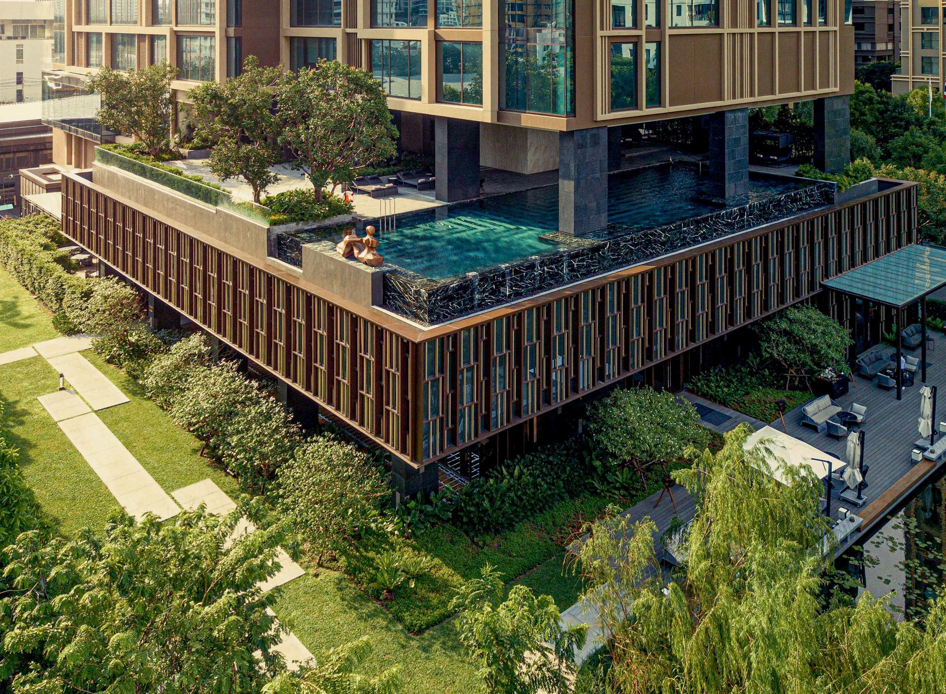 La piscine de l’hôtel Kimpton Maa-Lai © Kimpton