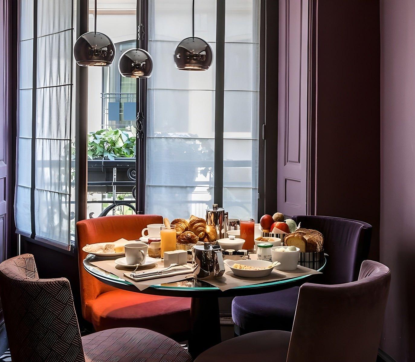 Petit déjeuner à l’hôtel proche de la Place Vendôme © Hôtel Mansart