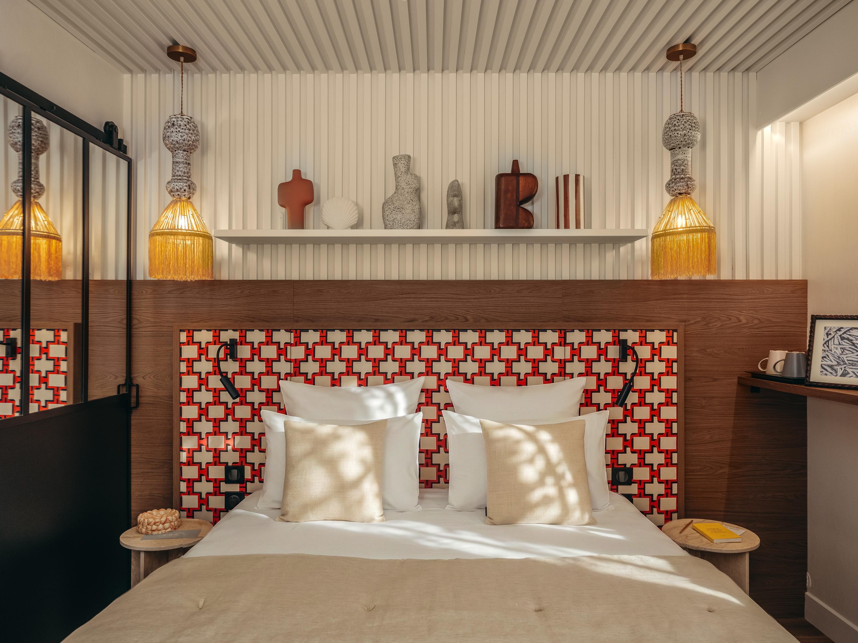 Une chambre de l’Hôtel Les Brises © Nicolas Anetson