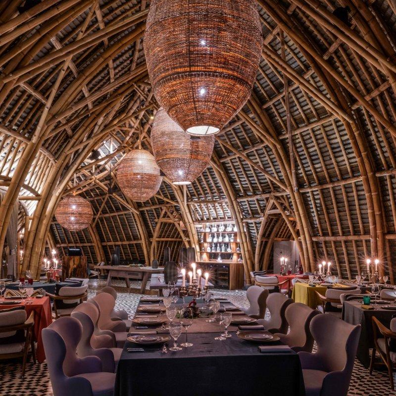 Le spectaculaire restaurant du Sundy Praia © Príncipe Collection