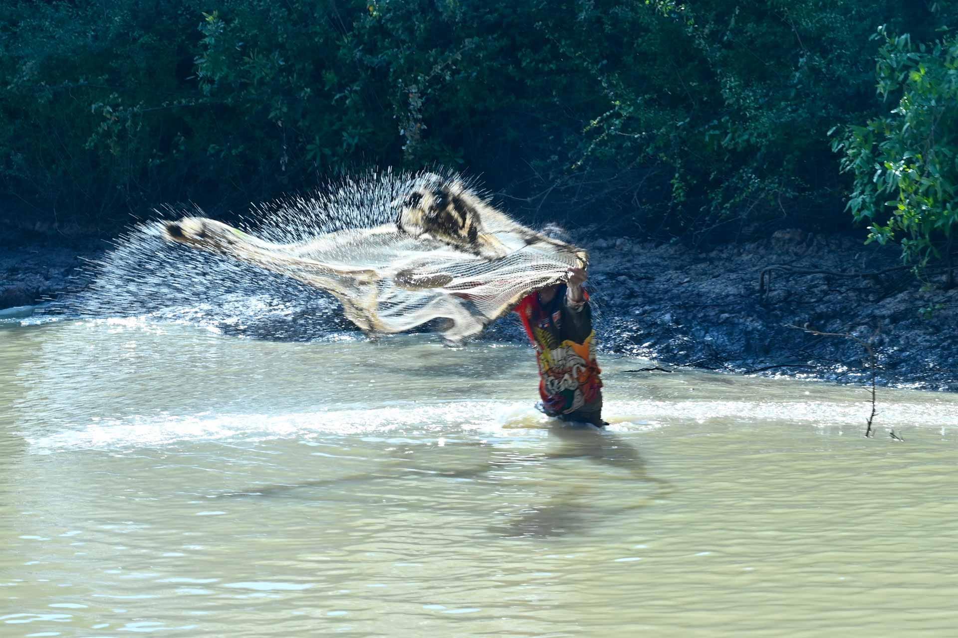La pêche, ressource première du Tonle Sap