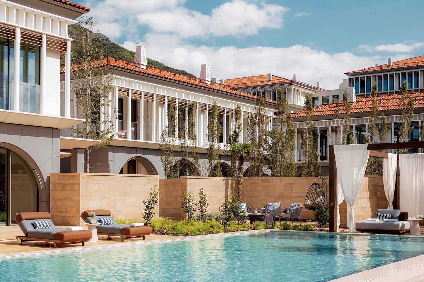 La piscine principale de l’hôtel © One&Only Portonovi