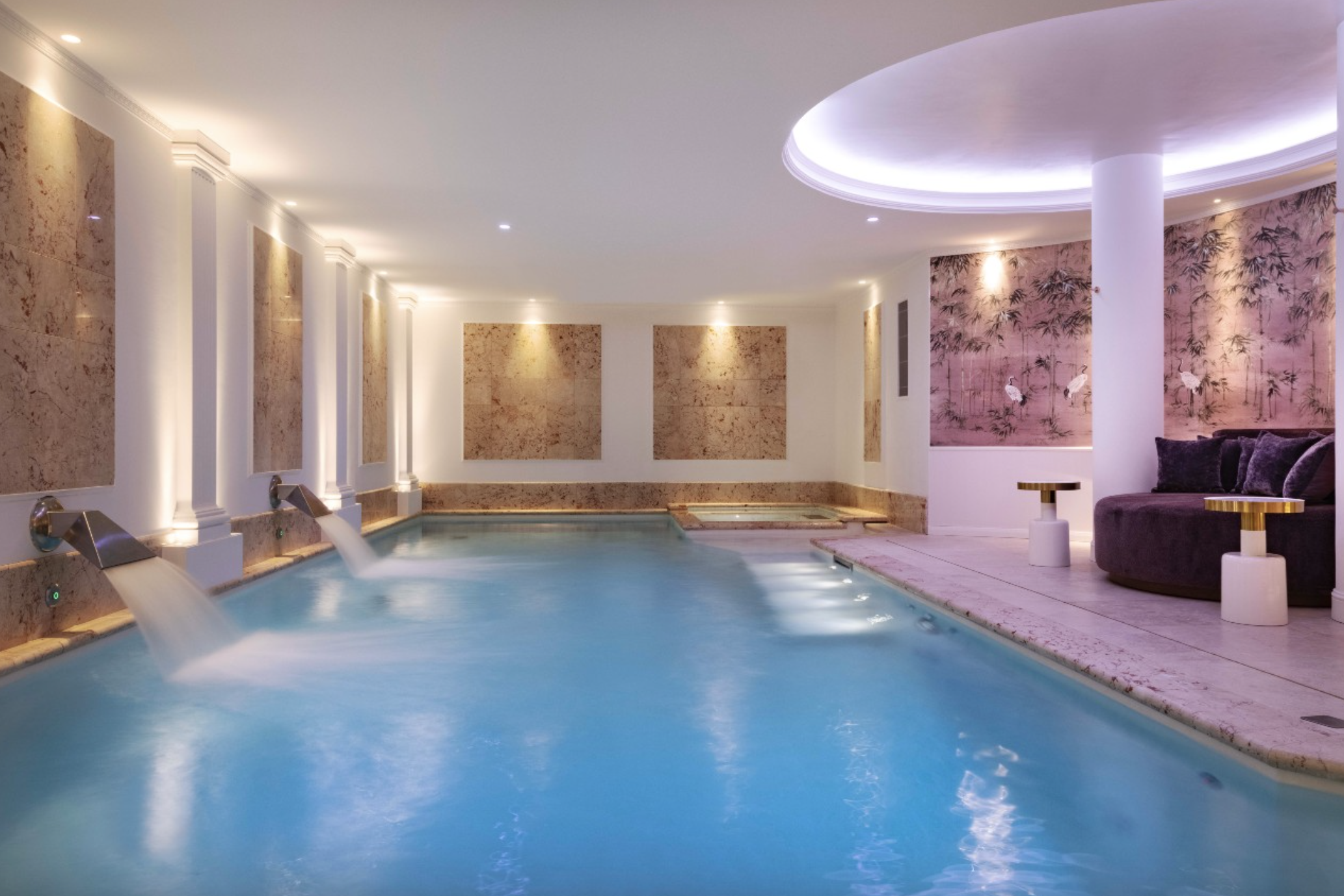 La piscine de l’hôtel © Paris J’Adore Hôtel & Spa
