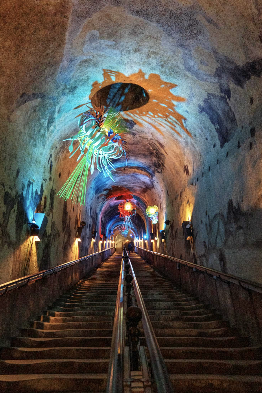 En descendant vers les caves © Pommery