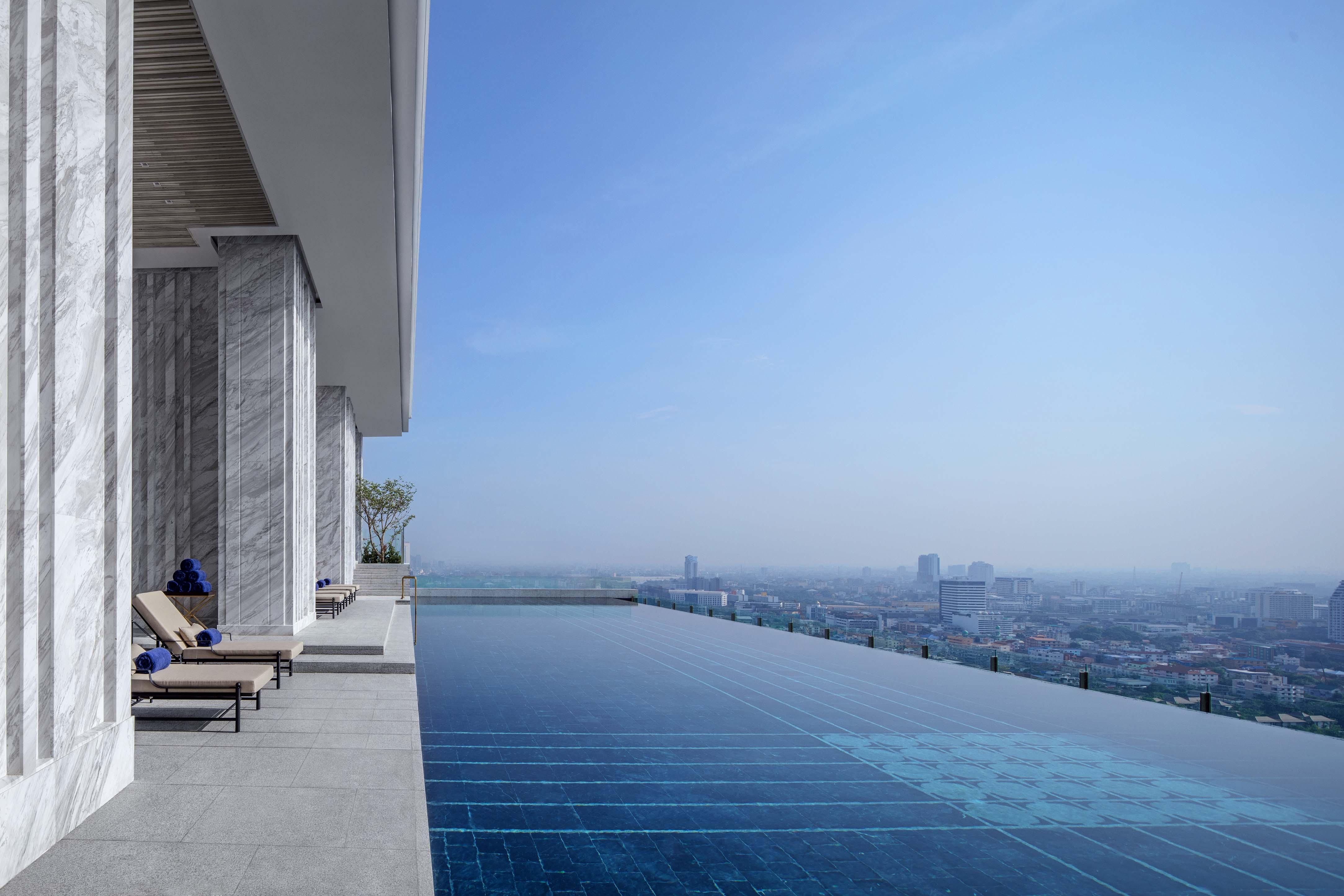La Piscine du 27è étage de l’hôtel © 137 Pillars Suites & Residences Bangkok