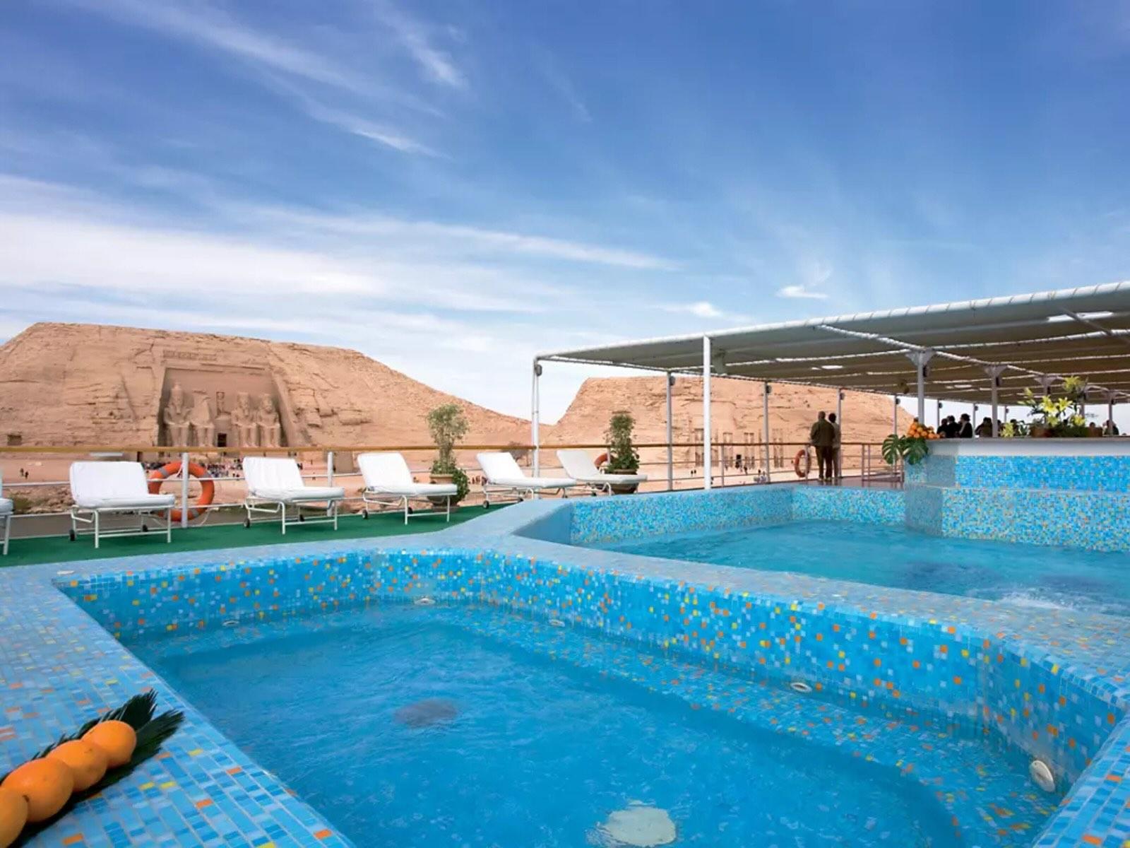 Les piscines de la croisière de luxe © Mövenpick Prince Abbas