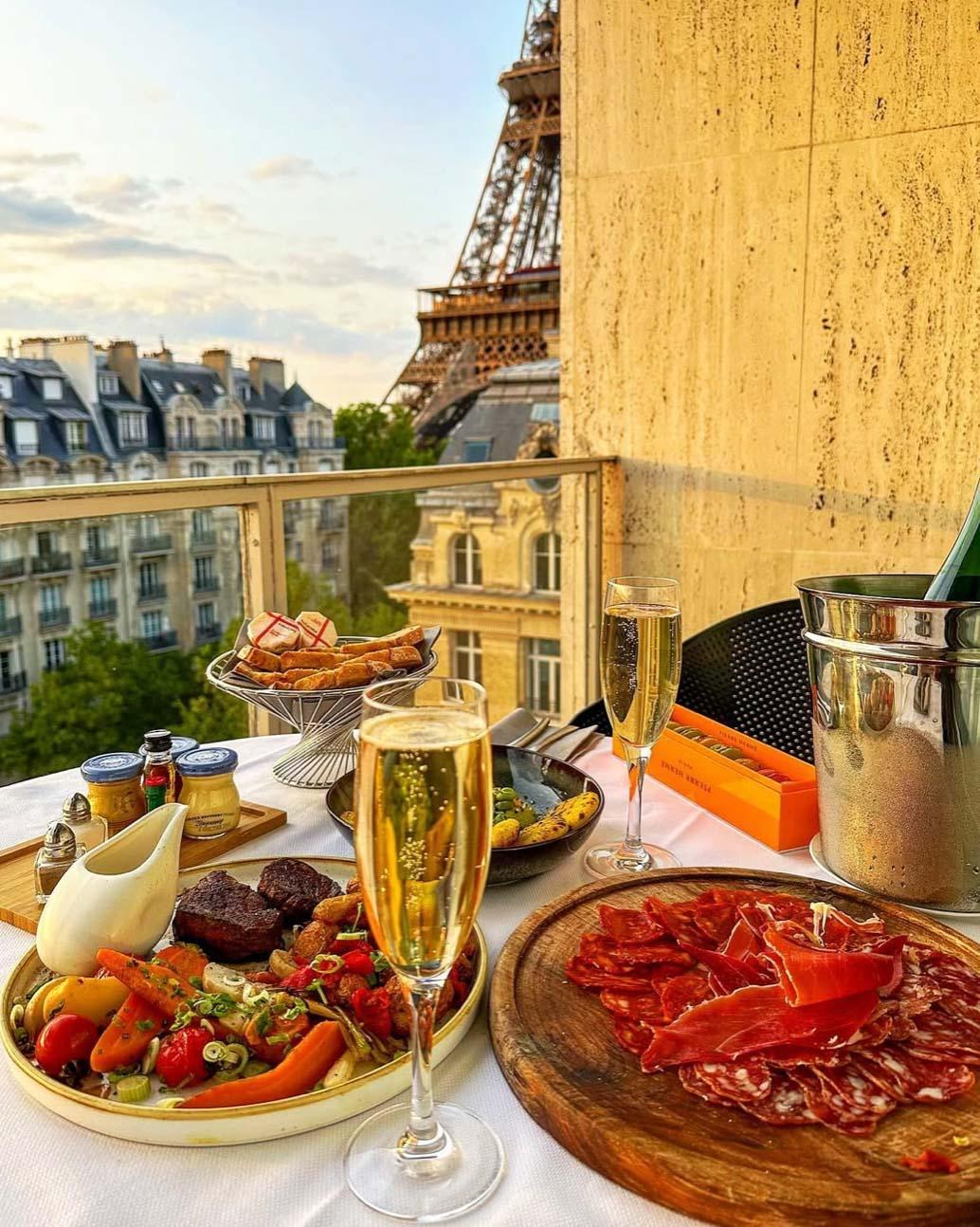 Pullman Paris © Tommy Explores 