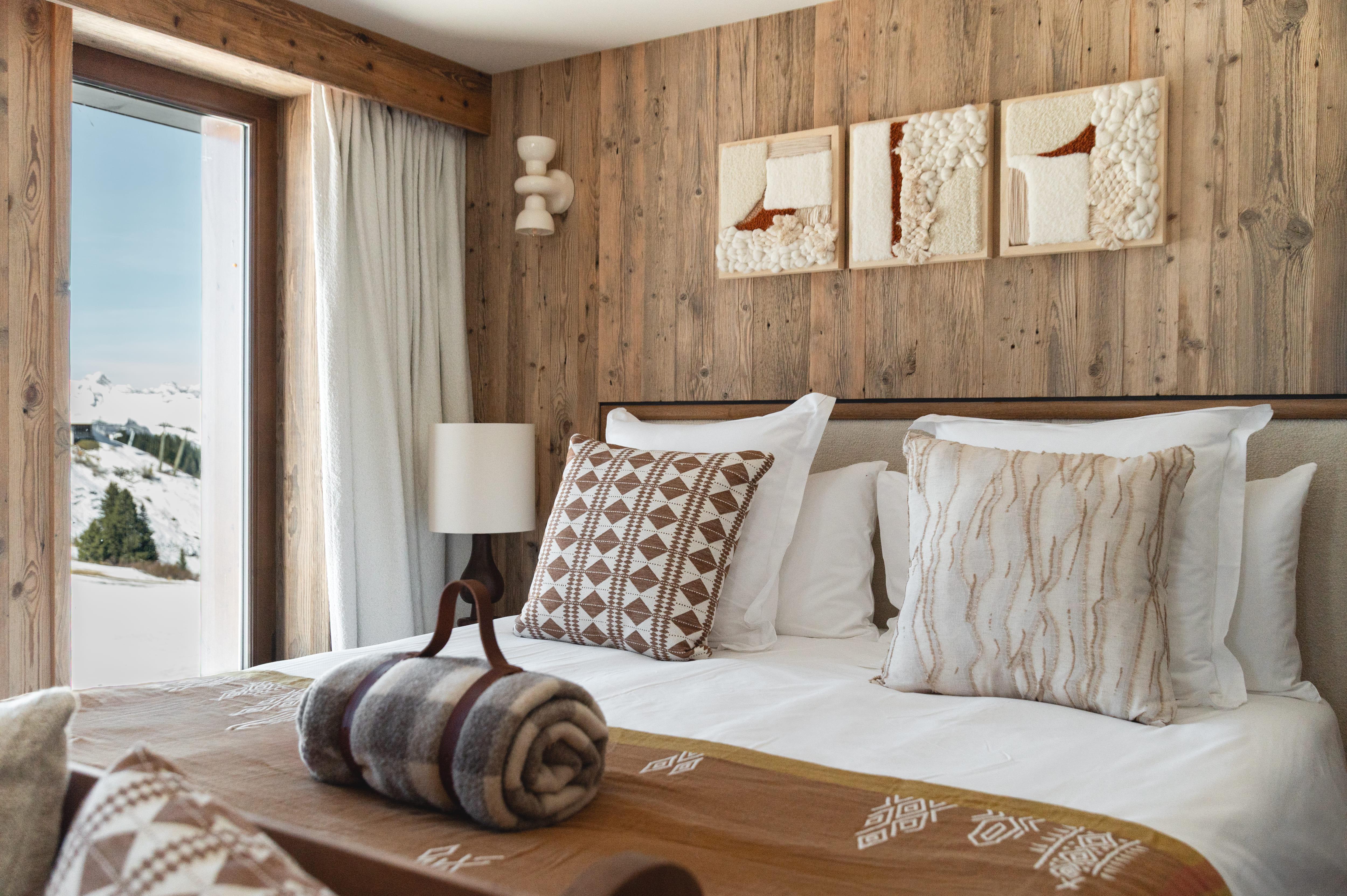 Une chambre supérieure de l’hôtel de luxe Refuge Chez La Tante © Refuge Chez La Tante